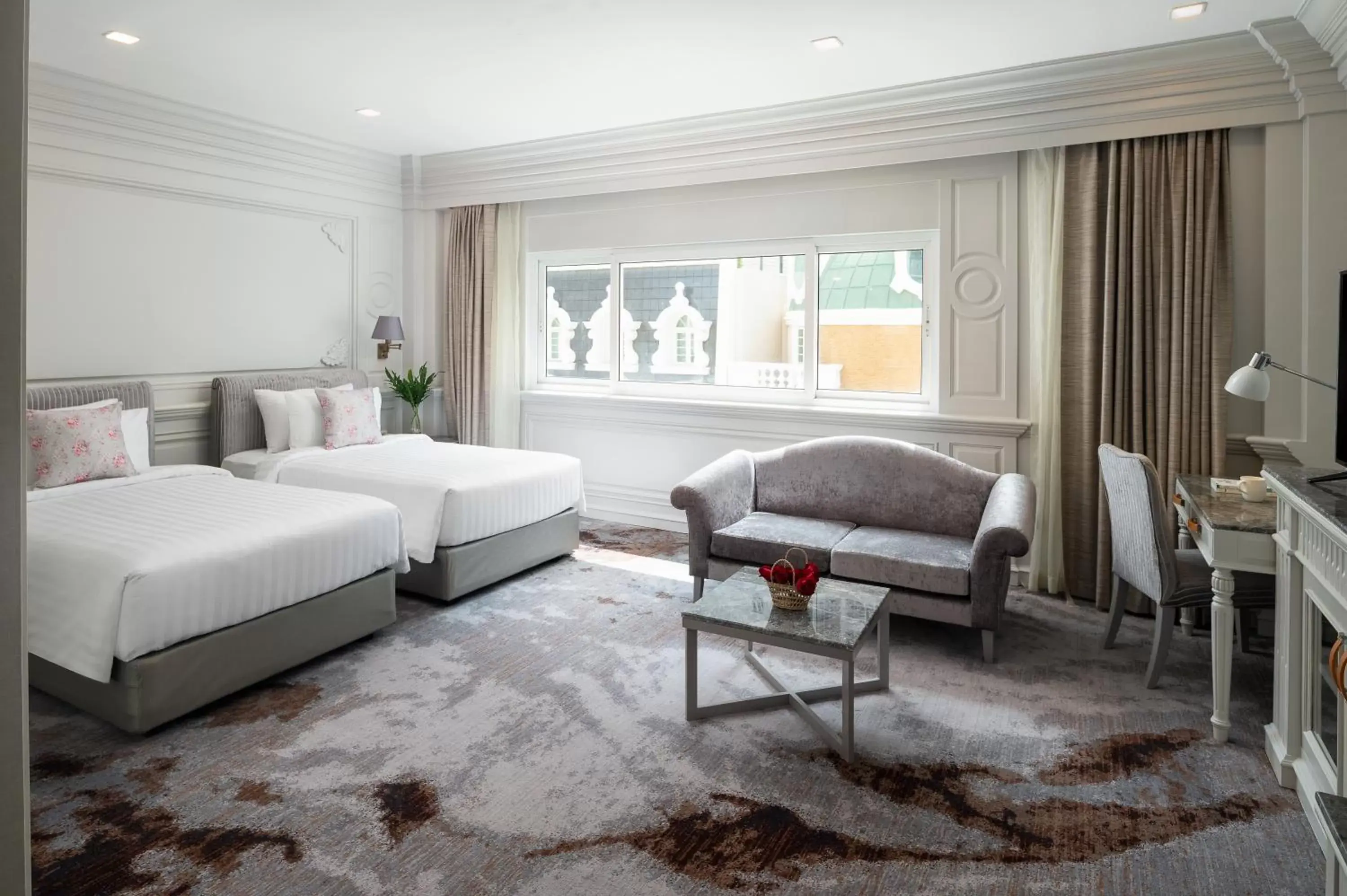 Bedroom in Kingston Suites Bangkok