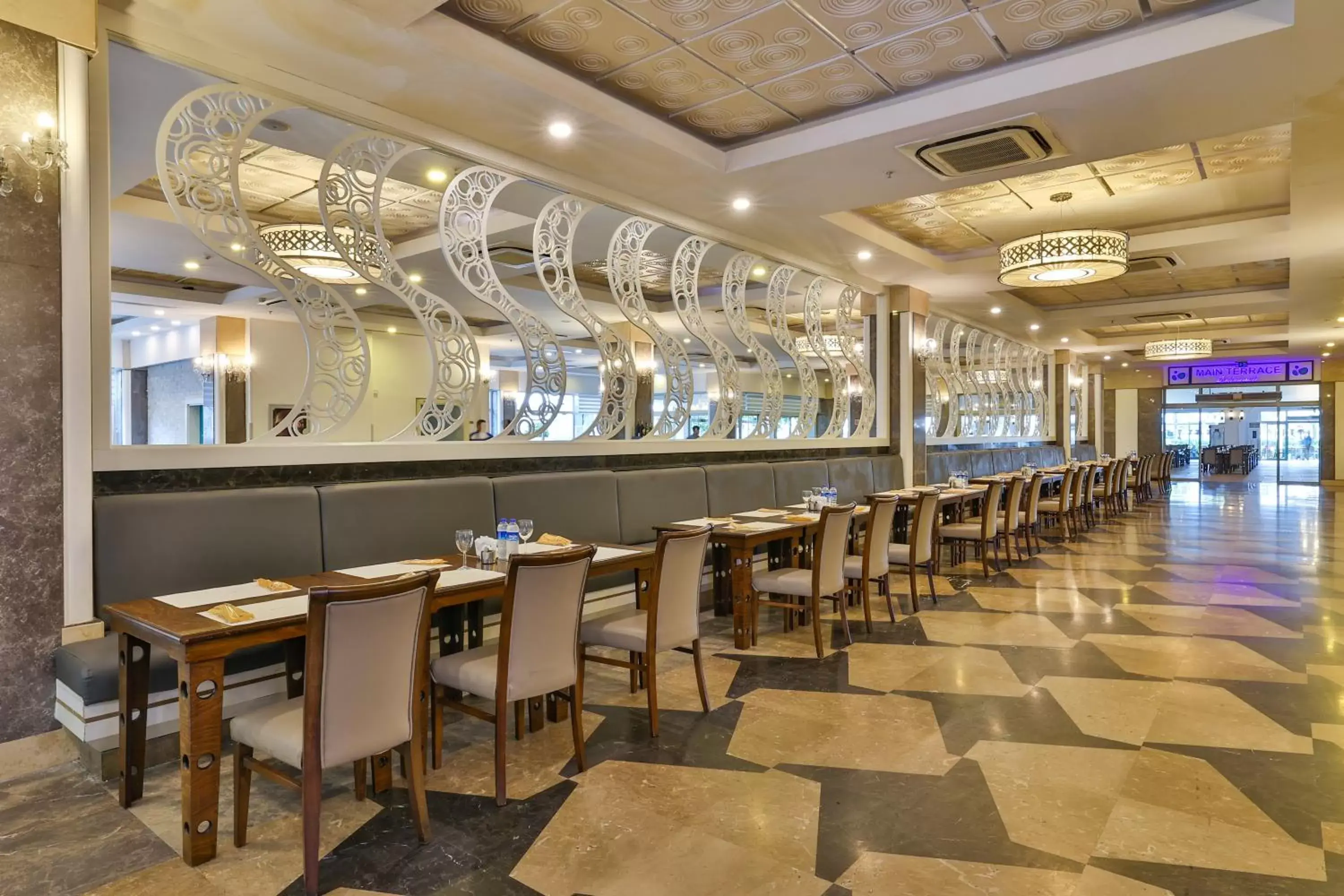 Restaurant/places to eat in Crystal Waterworld Resort & Spa - Ultimate All Inclusive Restaurant/places to eat in Crystal Waterworld Resort & Spa - Ultimate All Inclusive