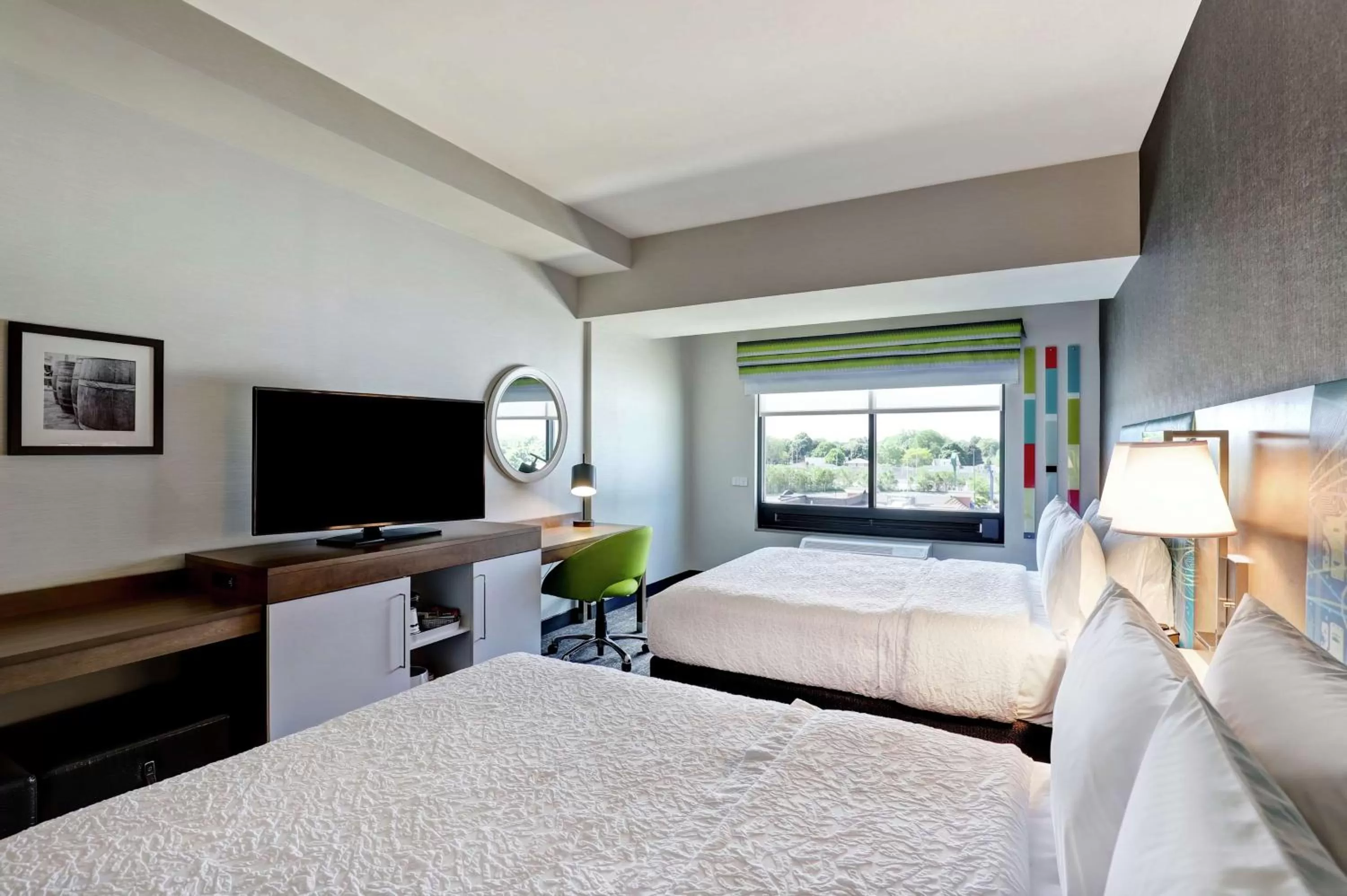 Bedroom, Bed in Hampton Inn St. Catharines Niagara