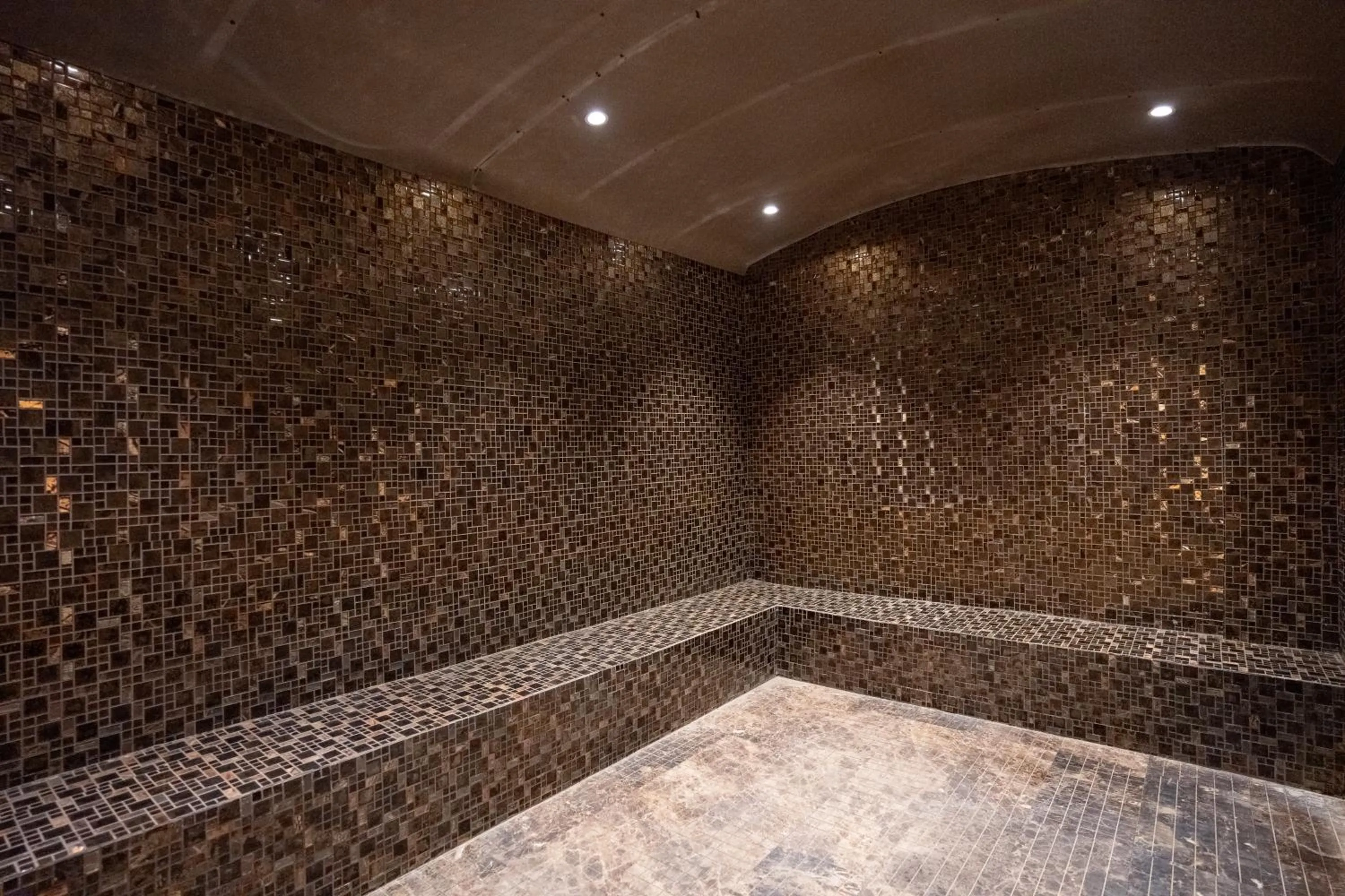 Steam room in Rosemond Al Hamra