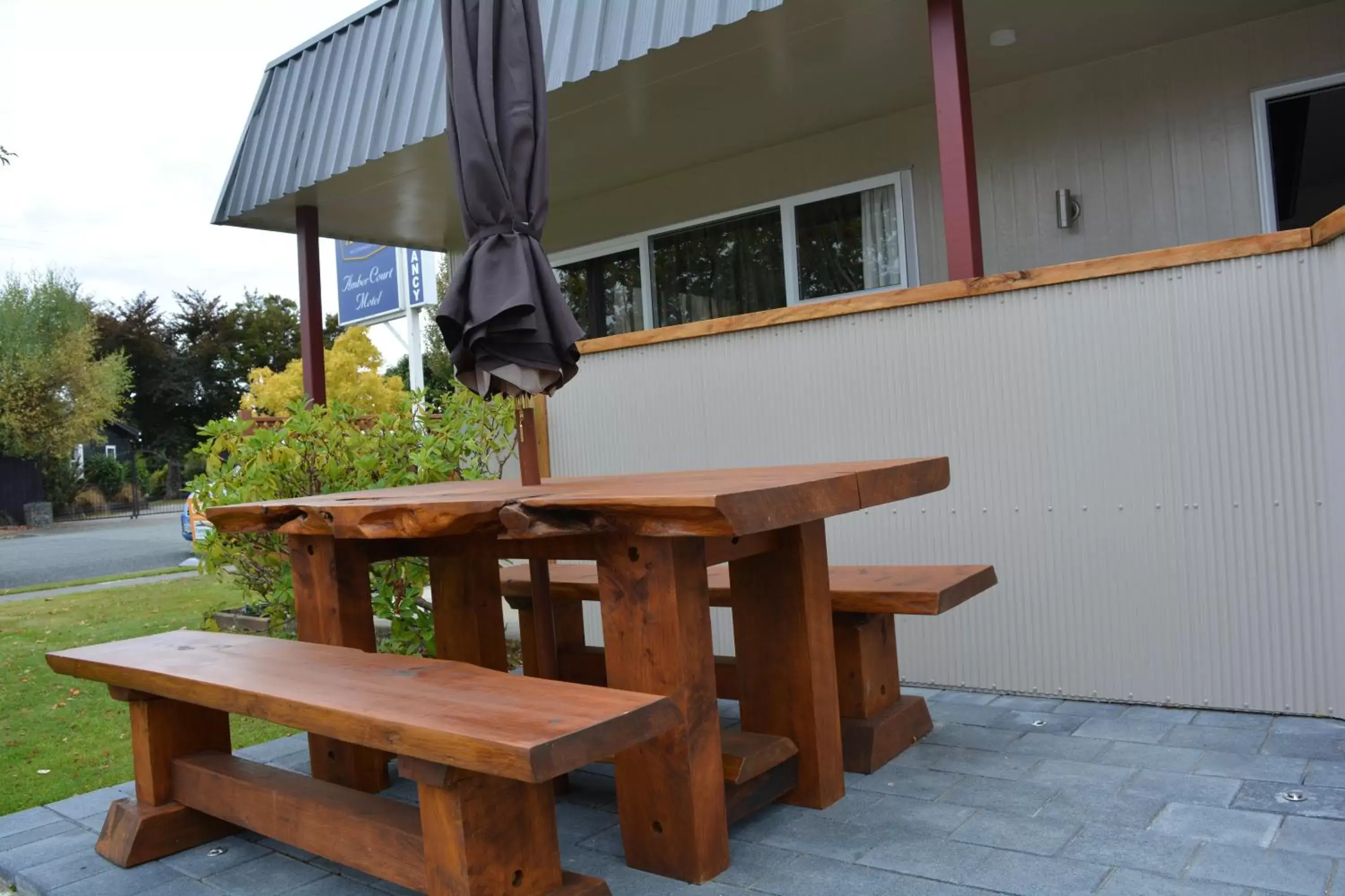 Patio in Amber Court Motel