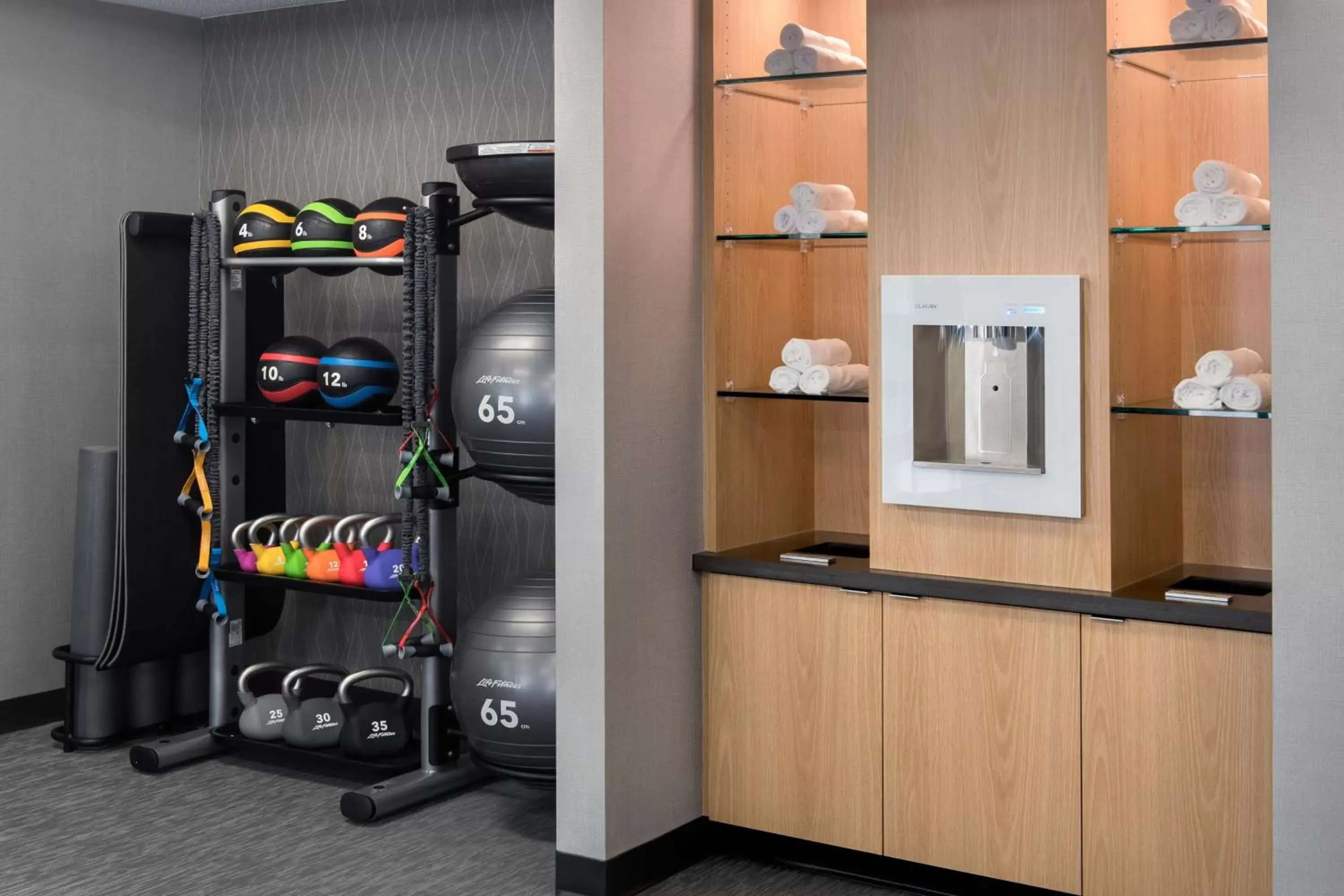 Fitness centre/facilities in Courtyard By Marriott Baltimore Hunt Valley