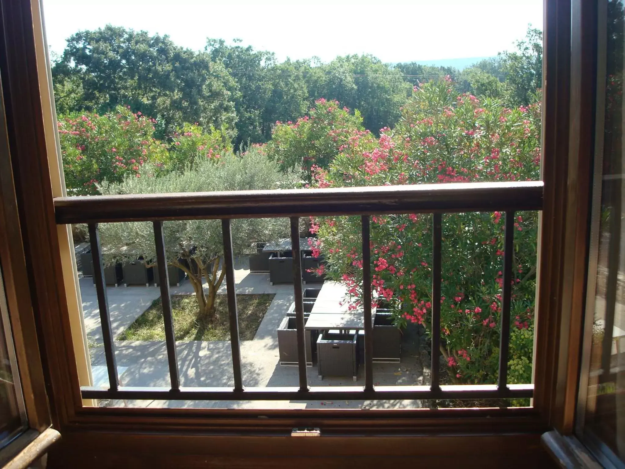 Garden view in Hotel Le Mas de Rivet