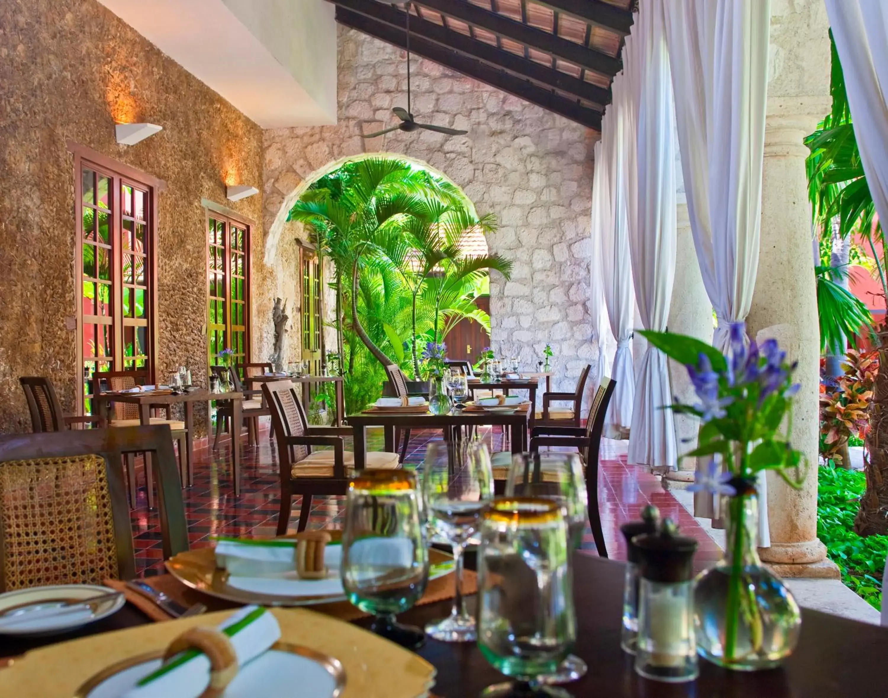 Restaurant/places to eat in Hacienda Campeche