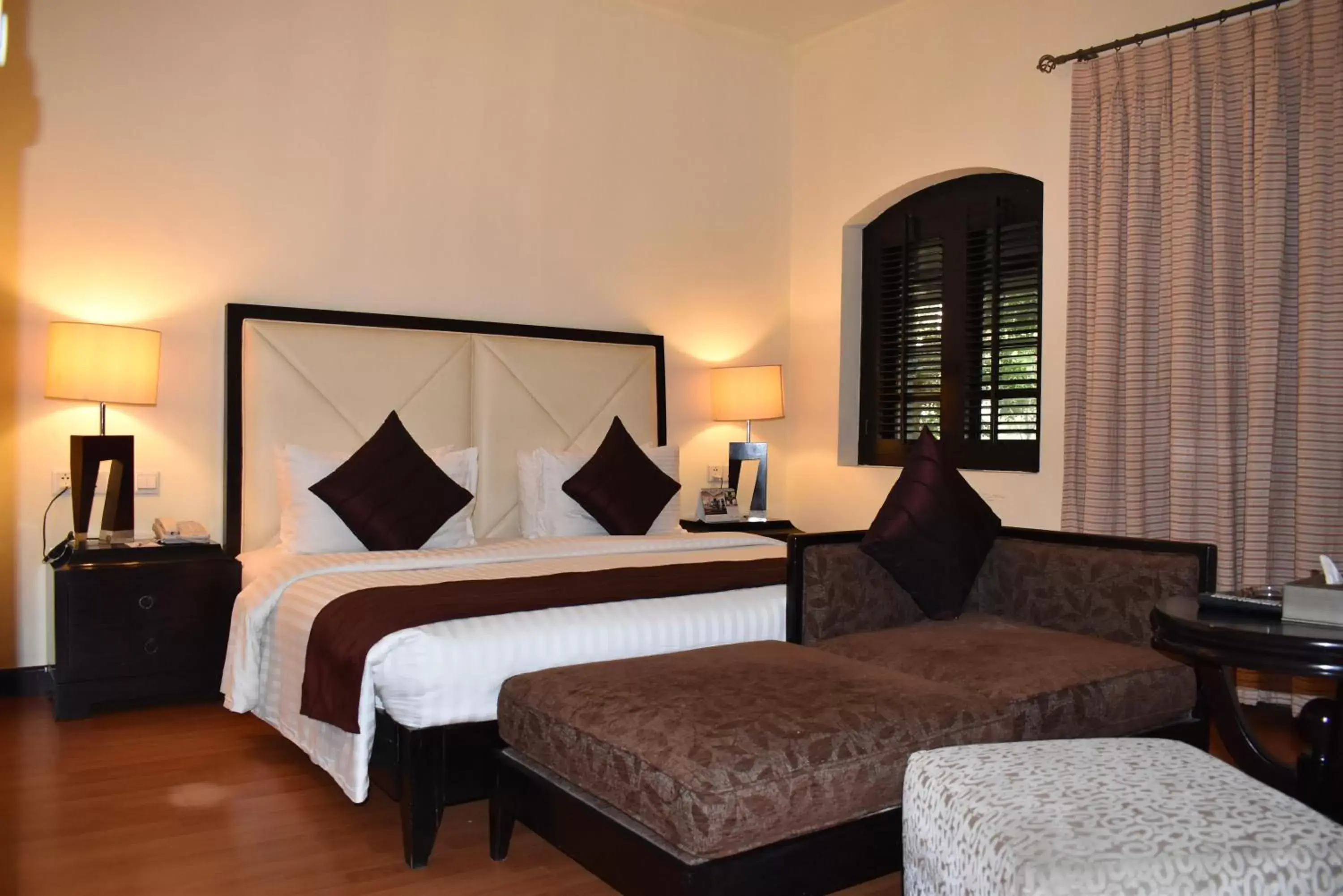 Bed in Ramada Plaza by Wyndham Karachi Airport Hotel Bed in Ramada Plaza by Wyndham Karachi Airport Hotel