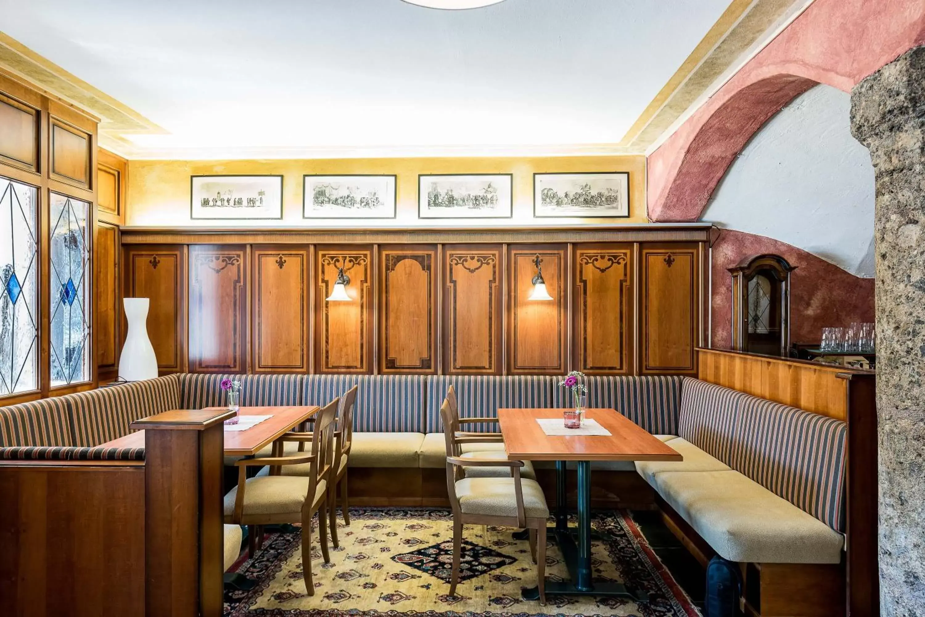Lounge or bar, Restaurant/Places to Eat in Hotel Mondschein