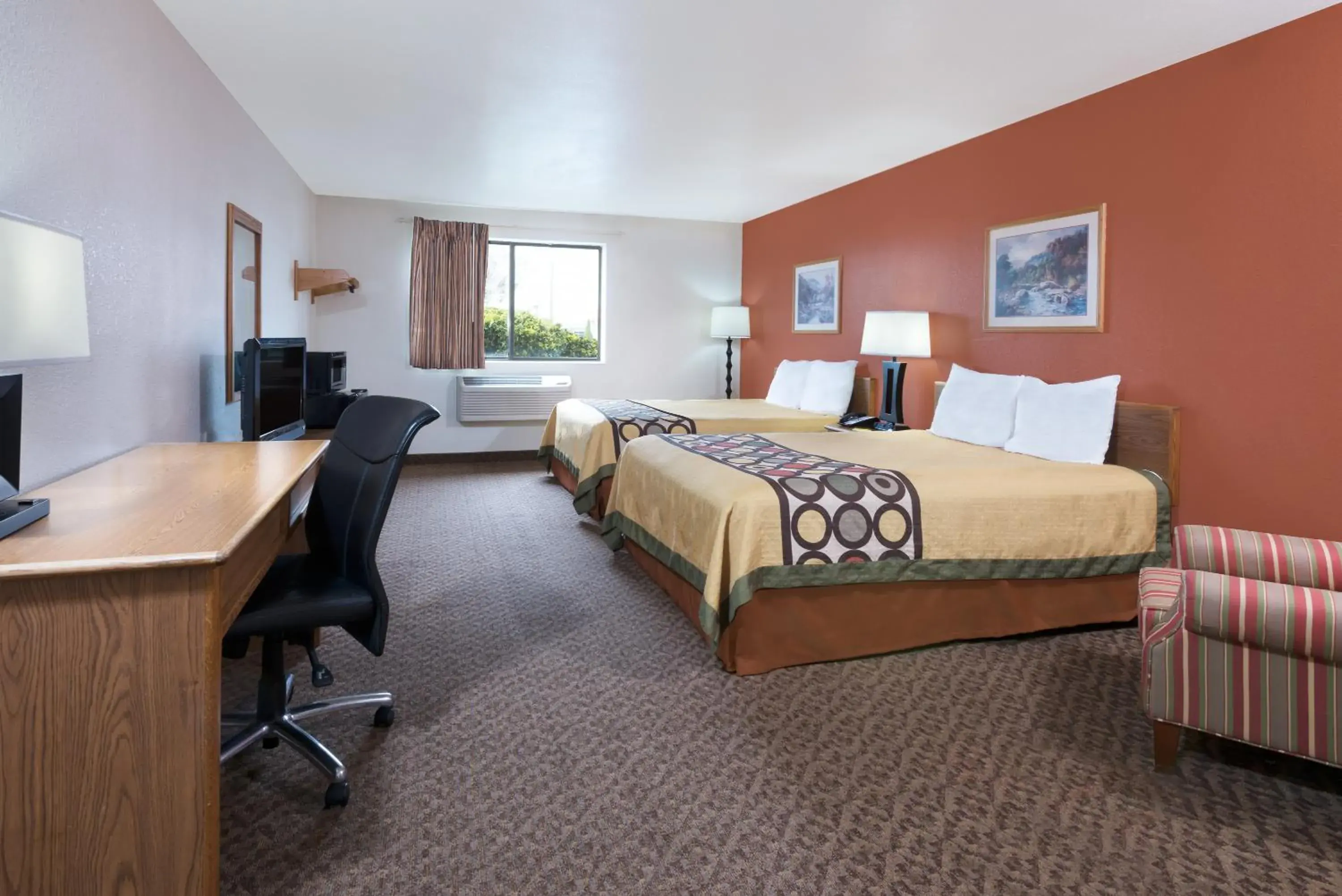 Business Queen Room with Two Queen Beds - Non-Smoking in Super 8 by Wyndham Morgantown Business Queen Room with Two Queen Beds - Non-Smoking in Super 8 by Wyndham Morgantown