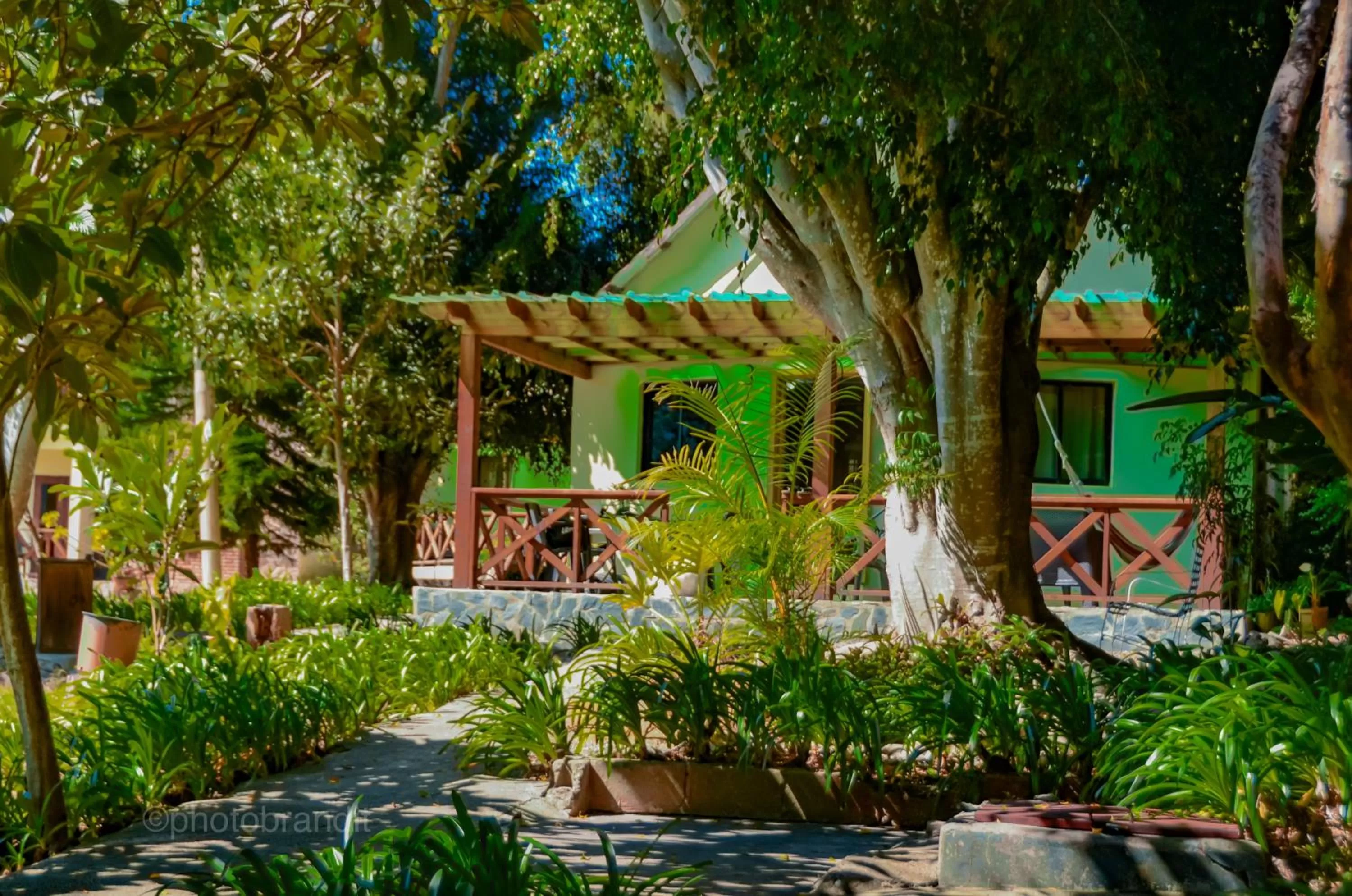 Facade/entrance in Hotel Rancho Constanza & Cabañas de la Montaña