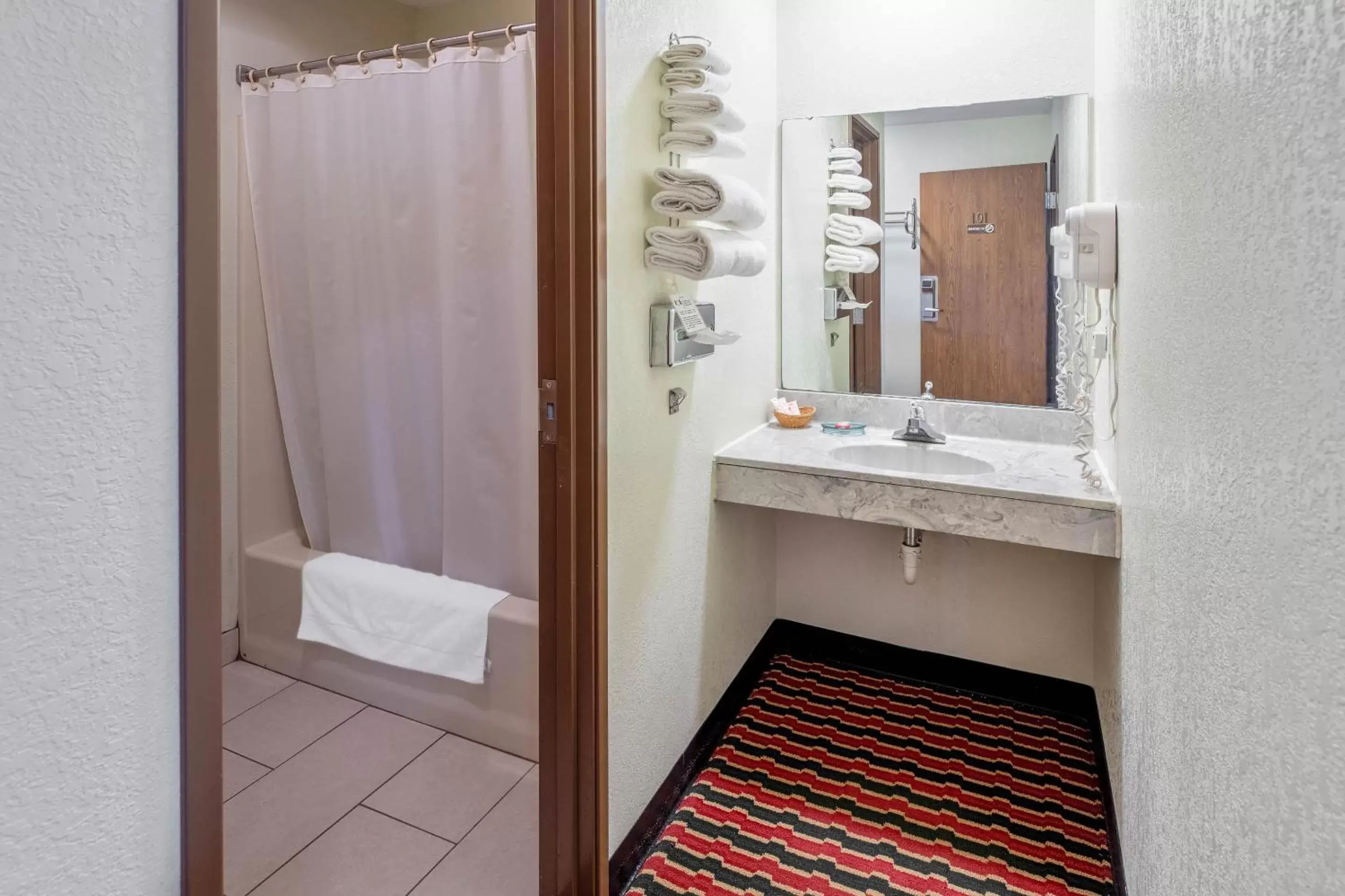 Bathroom in OYO Hotel Chesaning Route 52 & Hwy 57