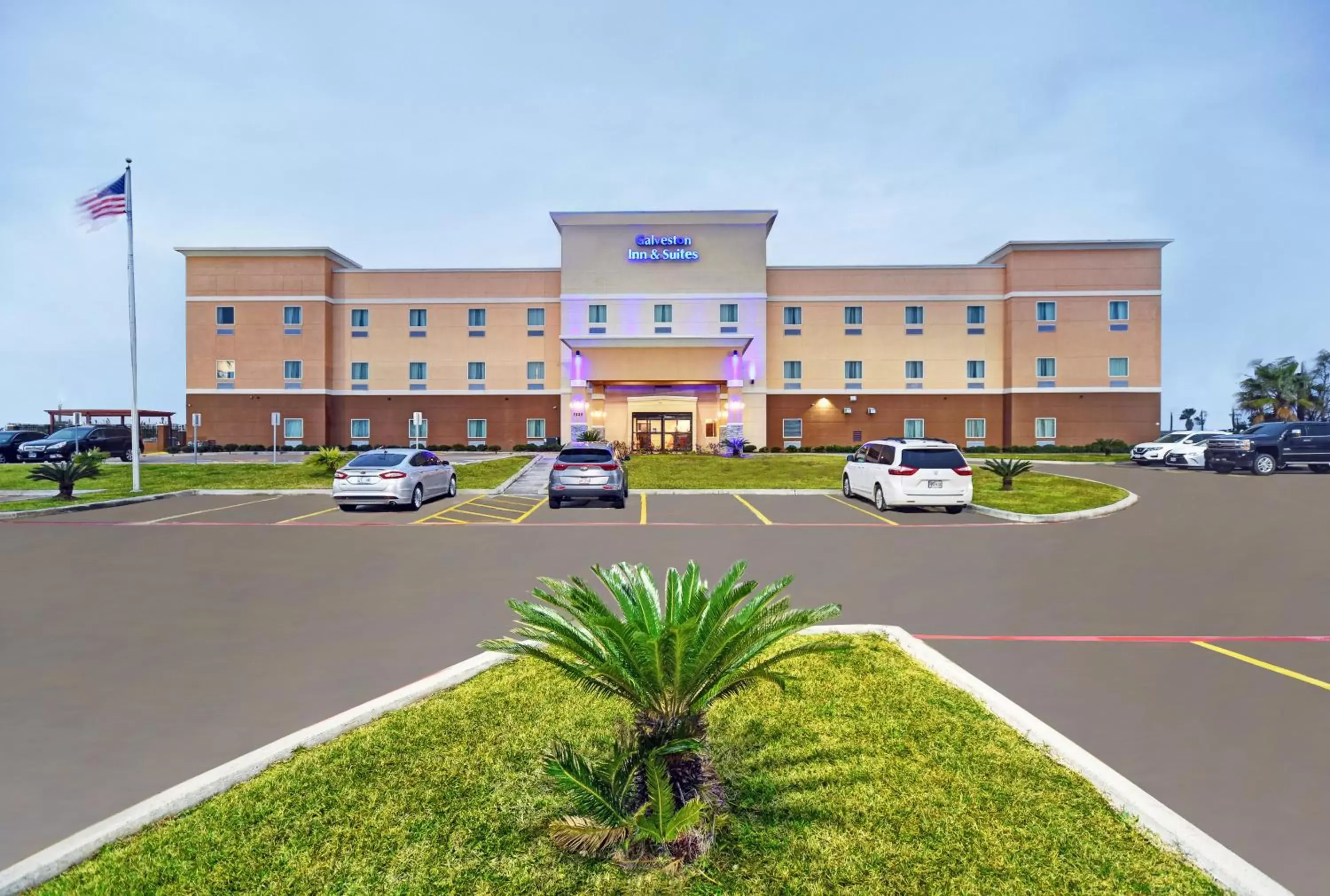 Property Building in Galveston Inn & Suites Hotel