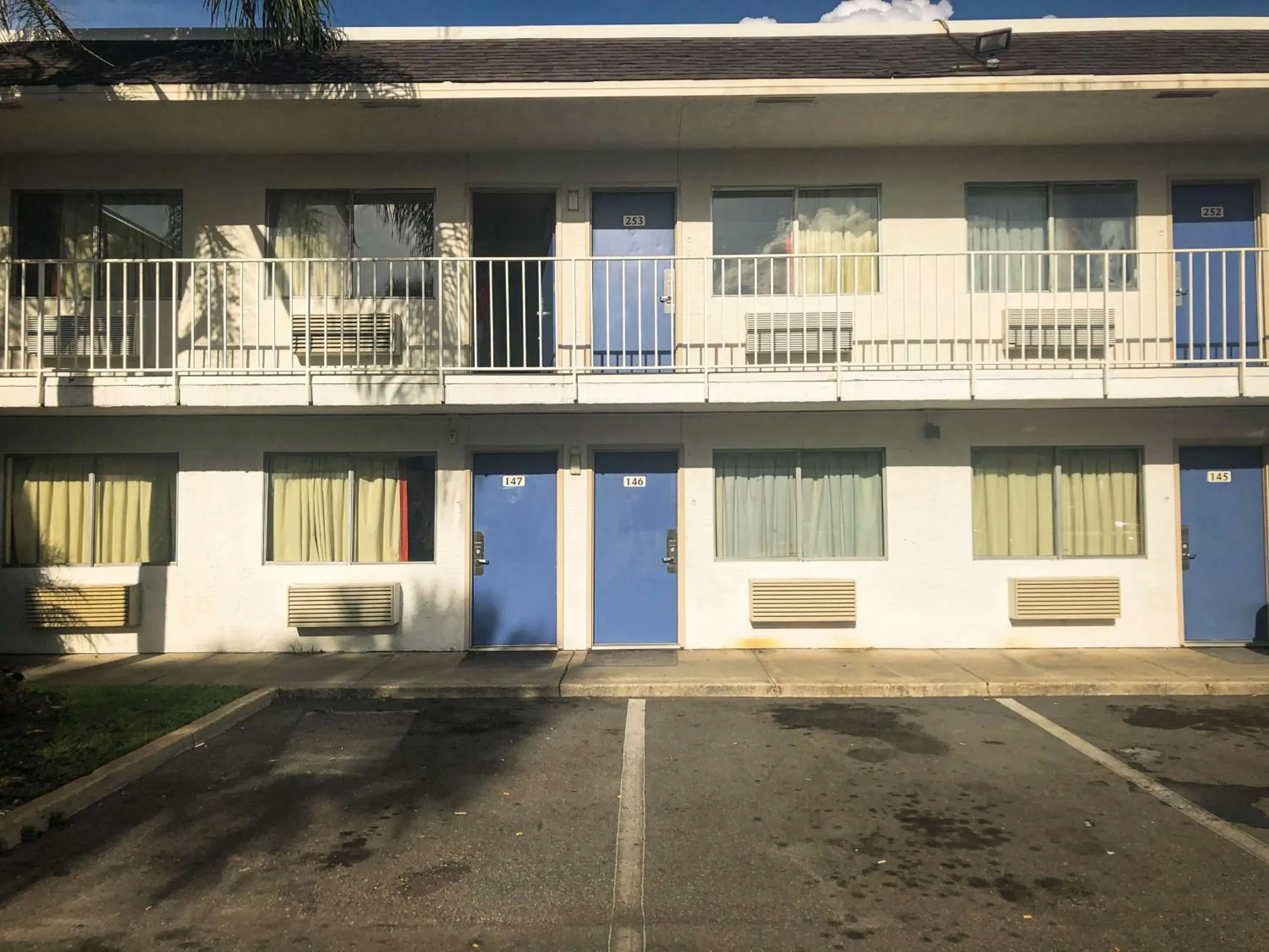 Property Building in Motel 6-Jacksonville, FL - Orange Park