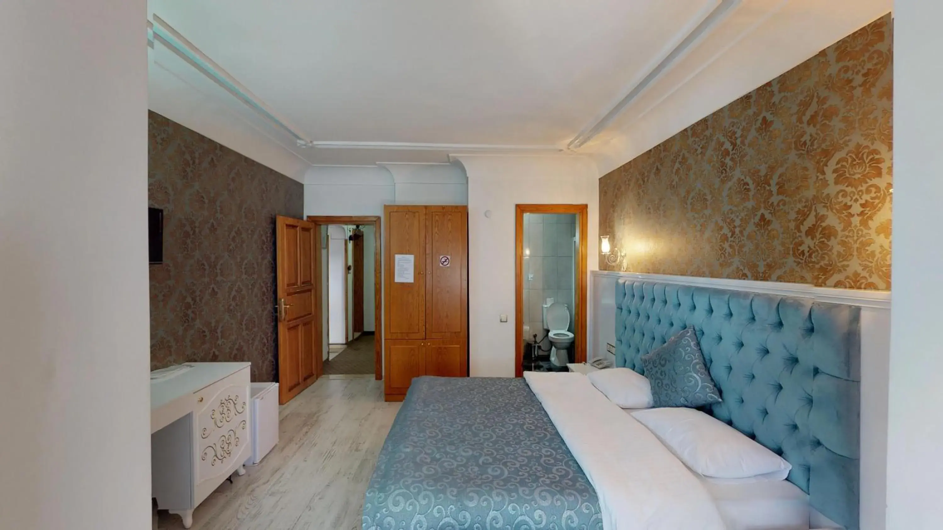 Bed in Urcu Hotel