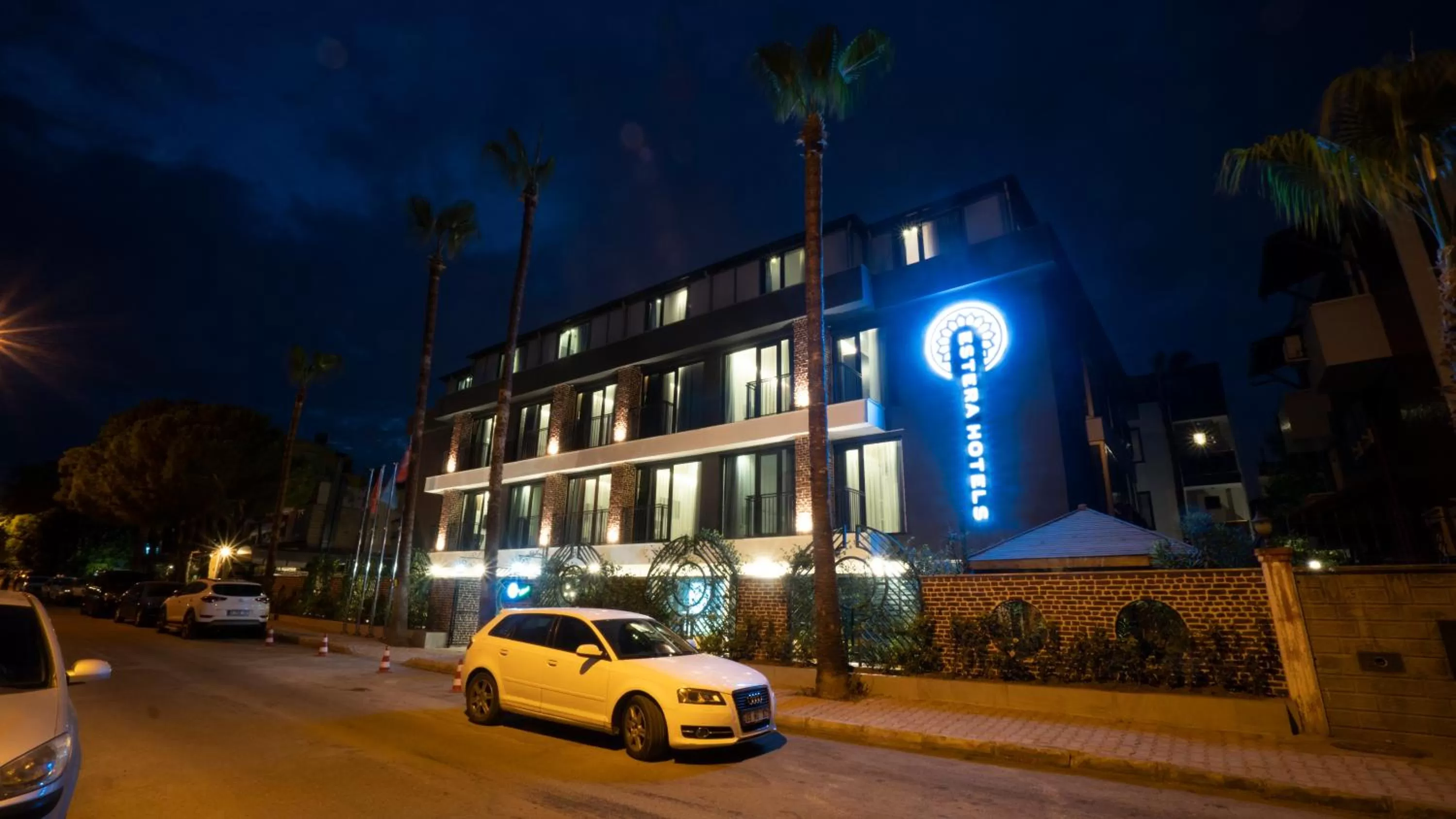 Property Building in Estera Hotel Silent