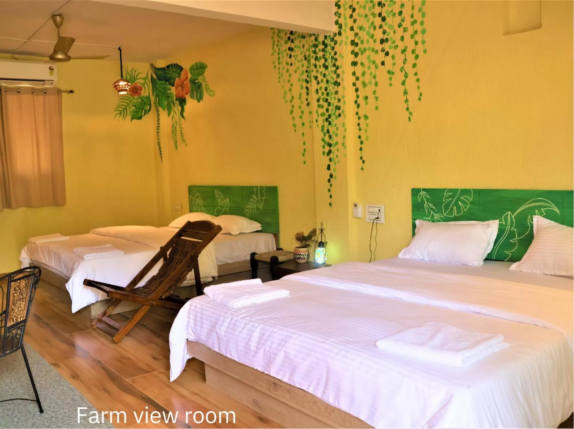 Photo of the whole room, Bed in Saveda Farm & Cottages