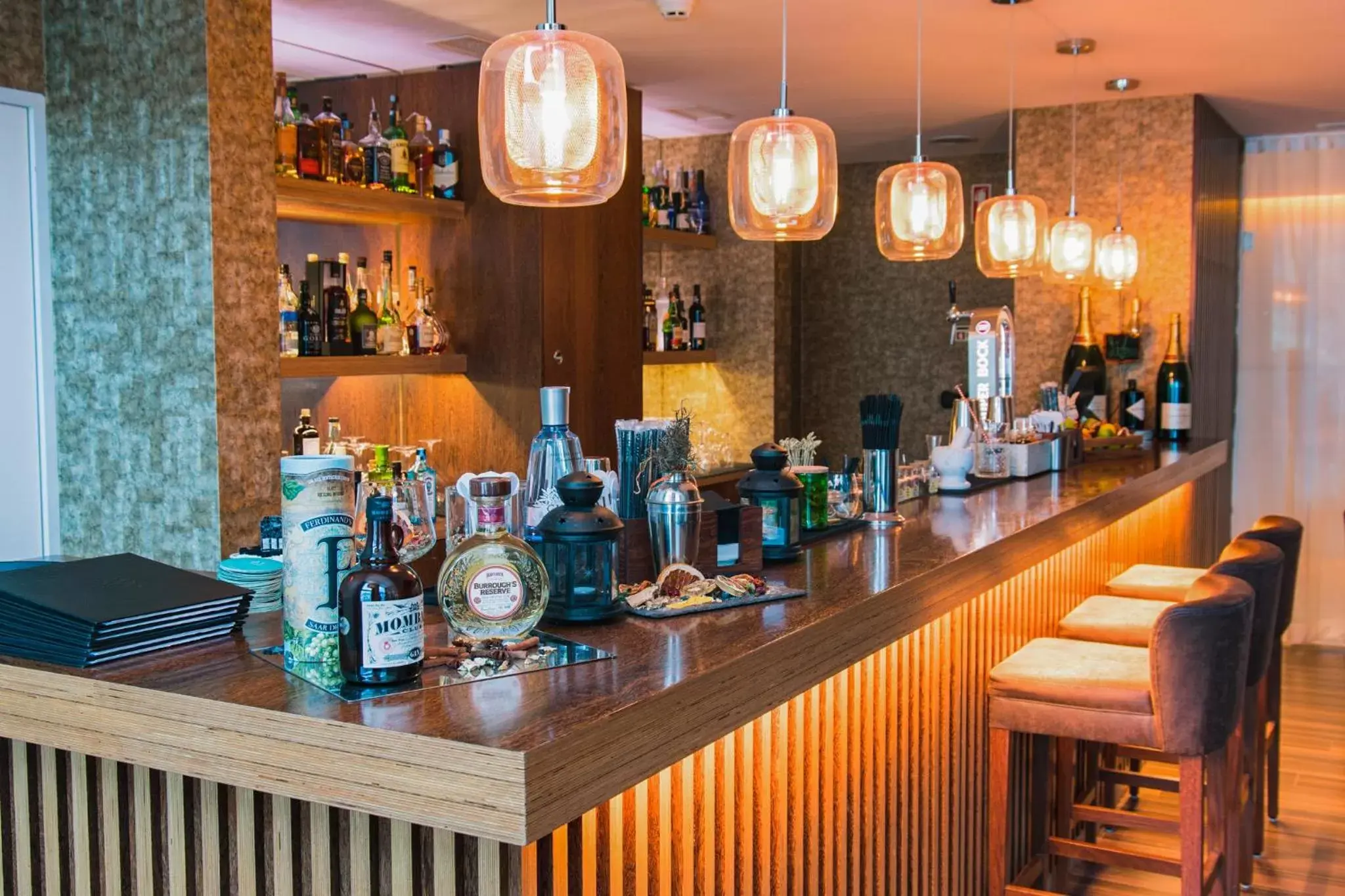 Lounge or bar in VidaMar Resort Hotel Algarve Lounge or bar in VidaMar Resort Hotel Algarve