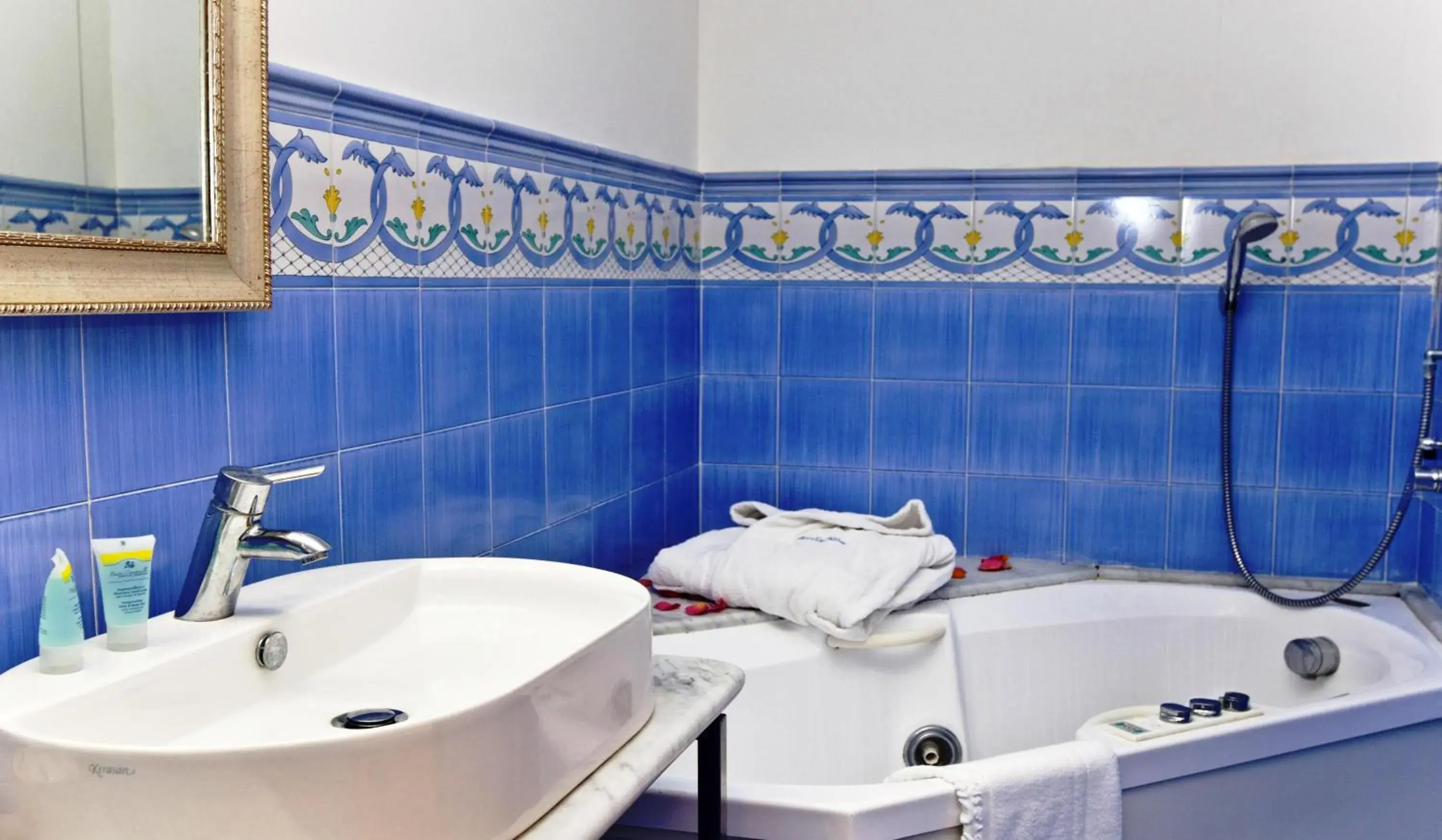 Bathroom in Punta Campanella Resort & Spa
