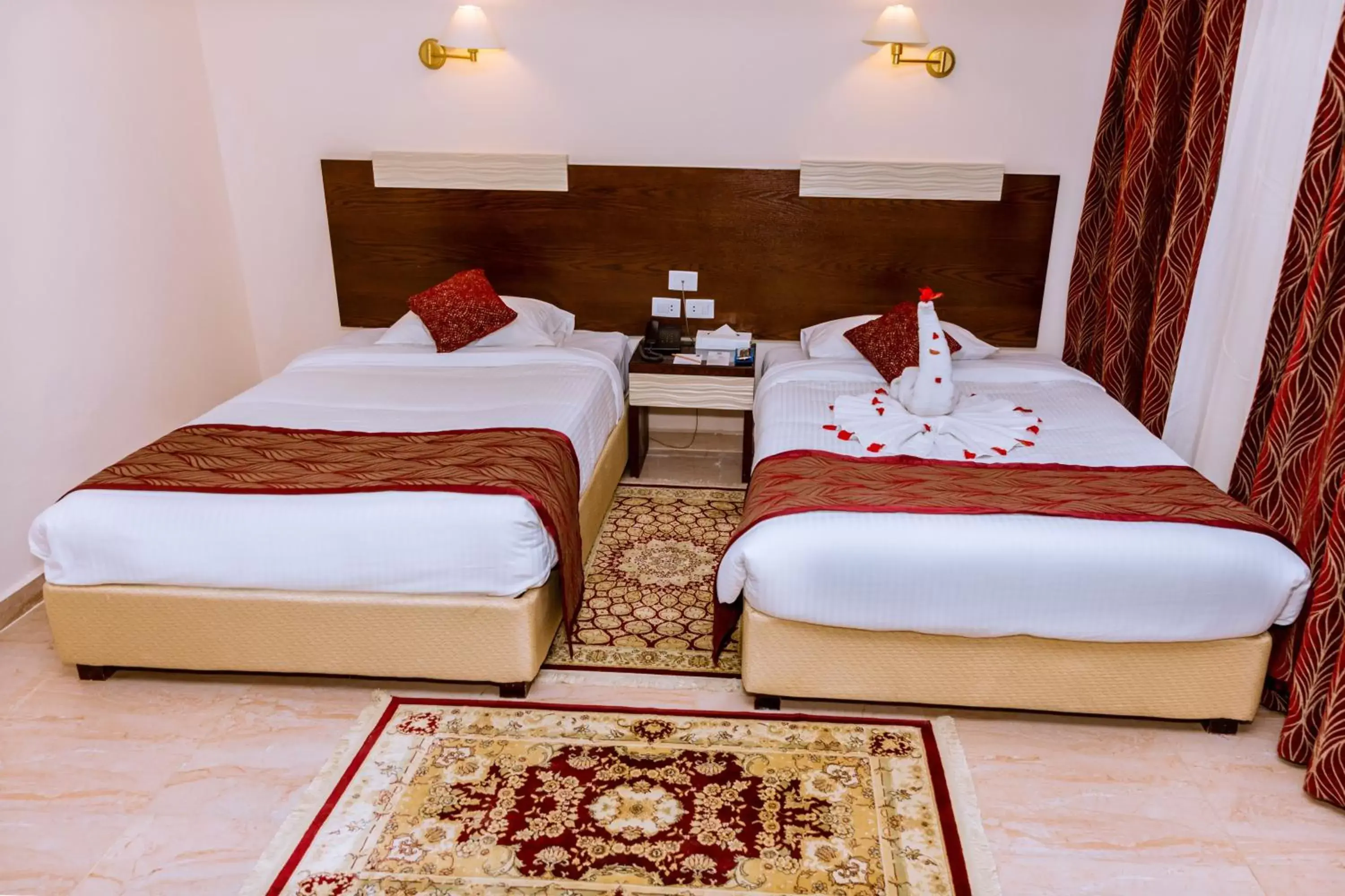 Bedroom, Bed in Golden Beach Resort