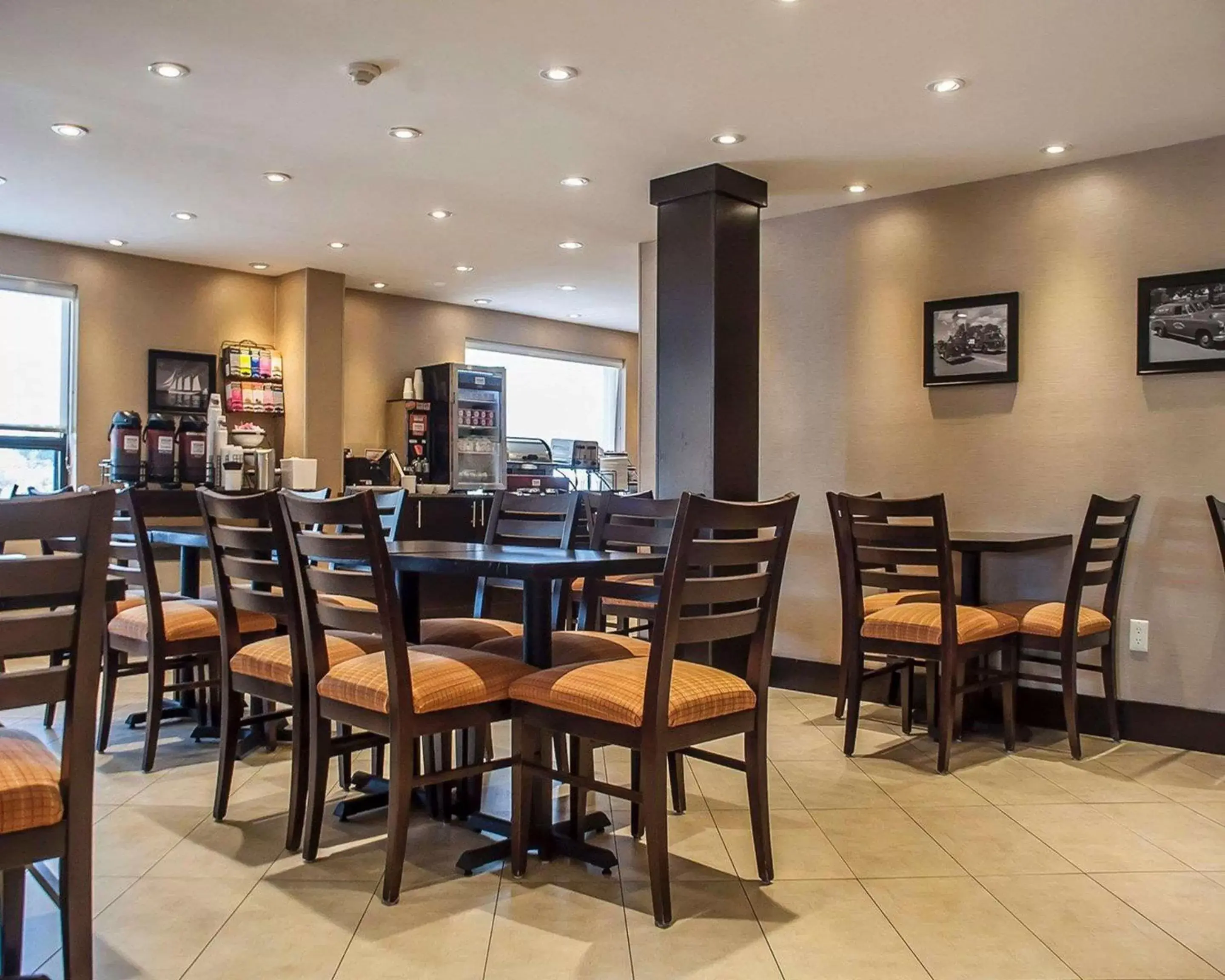 Restaurant/Places to Eat in Comfort Inn Fort Erie