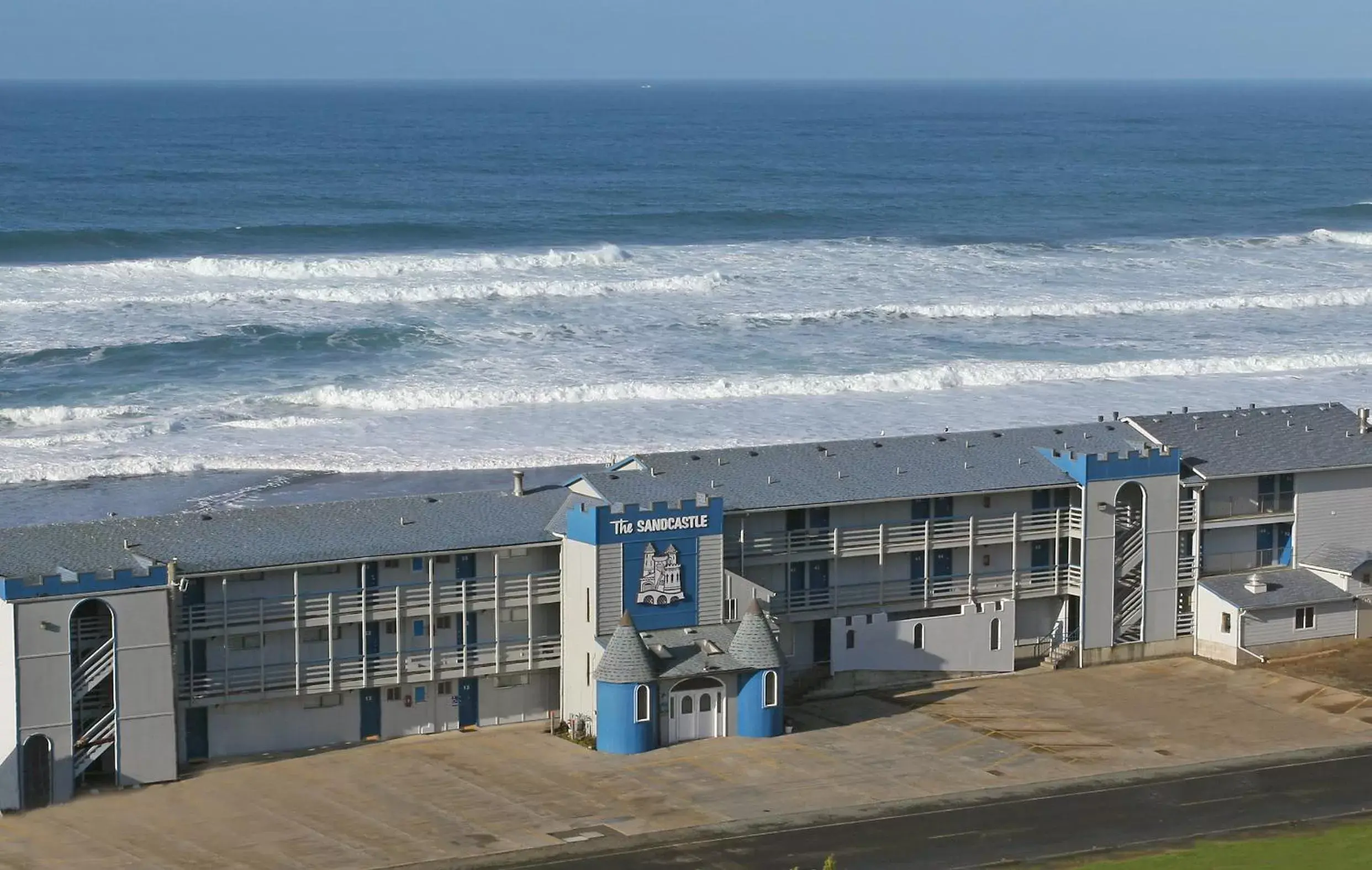 Facade/entrance in Sandcastle Beachfront