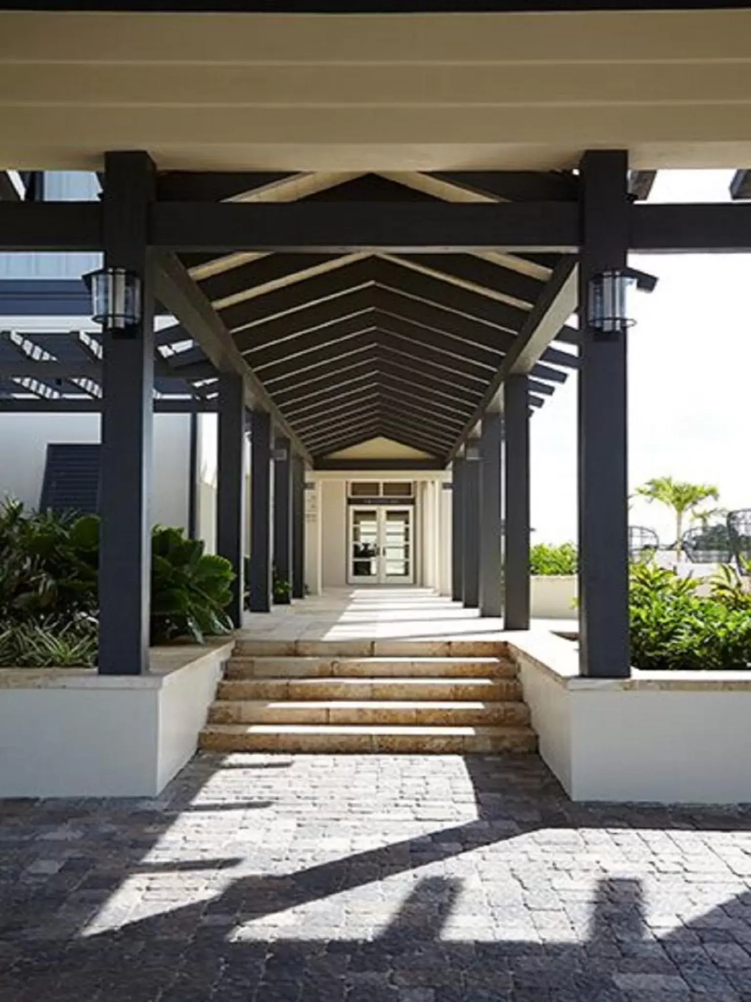 Facade/entrance in The Island House Facade/entrance in The Island House