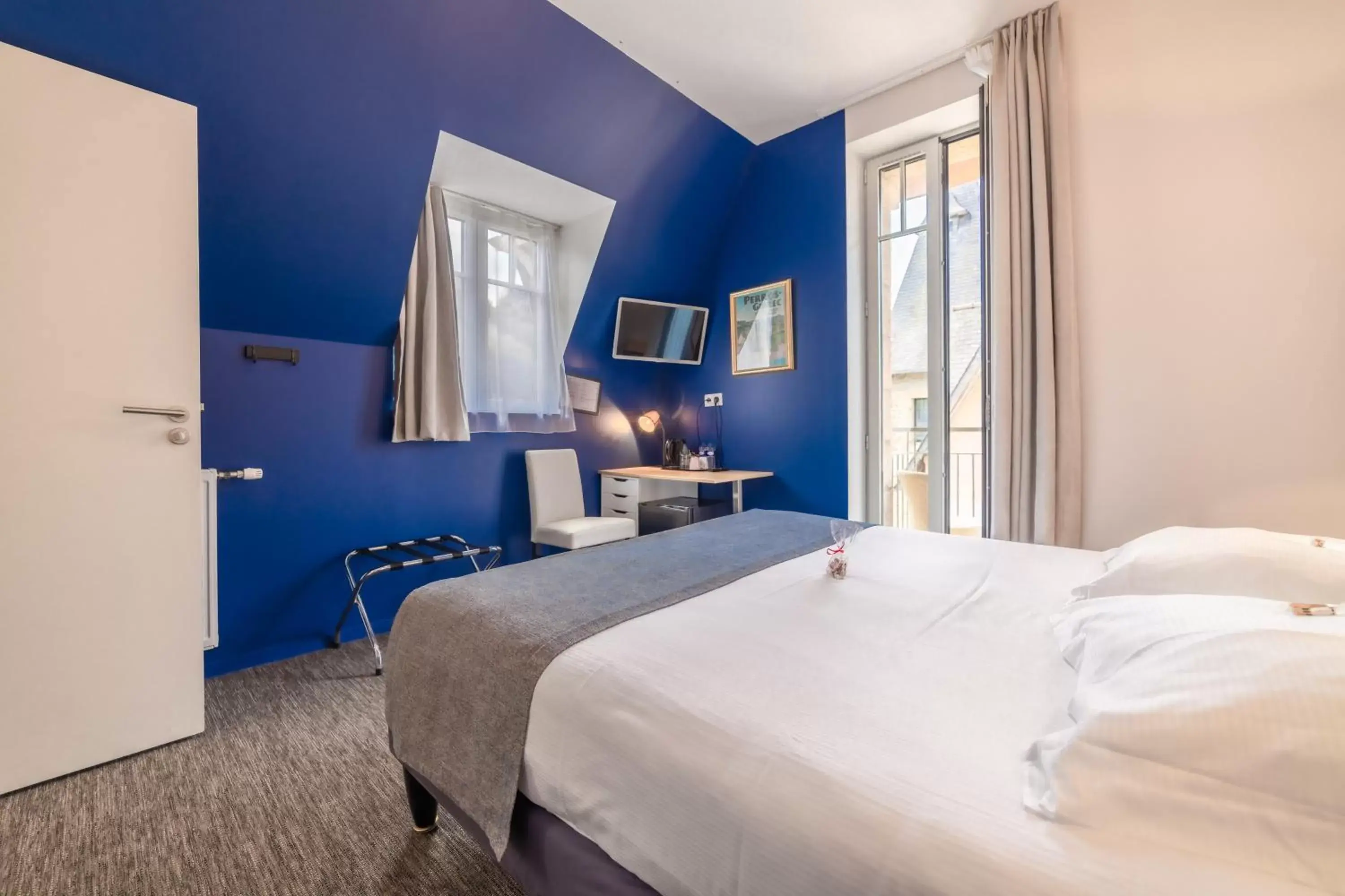 Photo of the whole room, Bed in Logis Hôtel Ker Mor