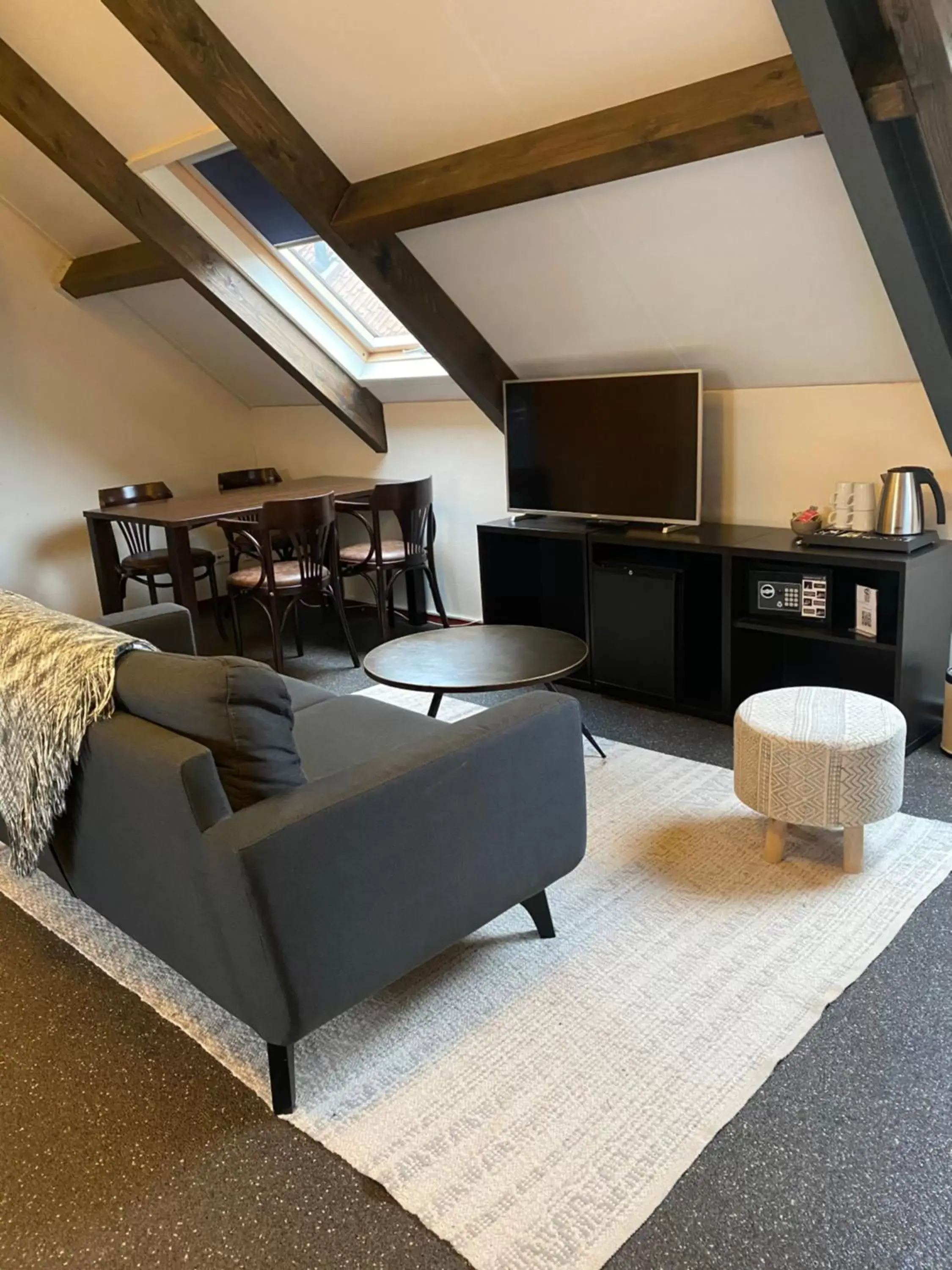 Bedroom, Seating Area in Hotel Restaurant Hof van 's Gravenmoer