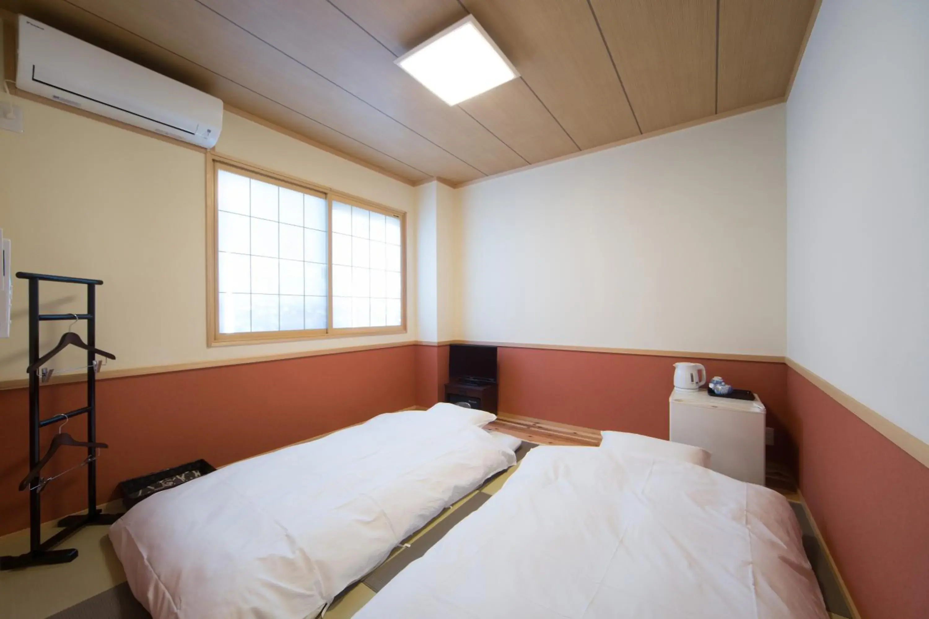 Photo of the whole room, Bed in Ebisu Ryokan