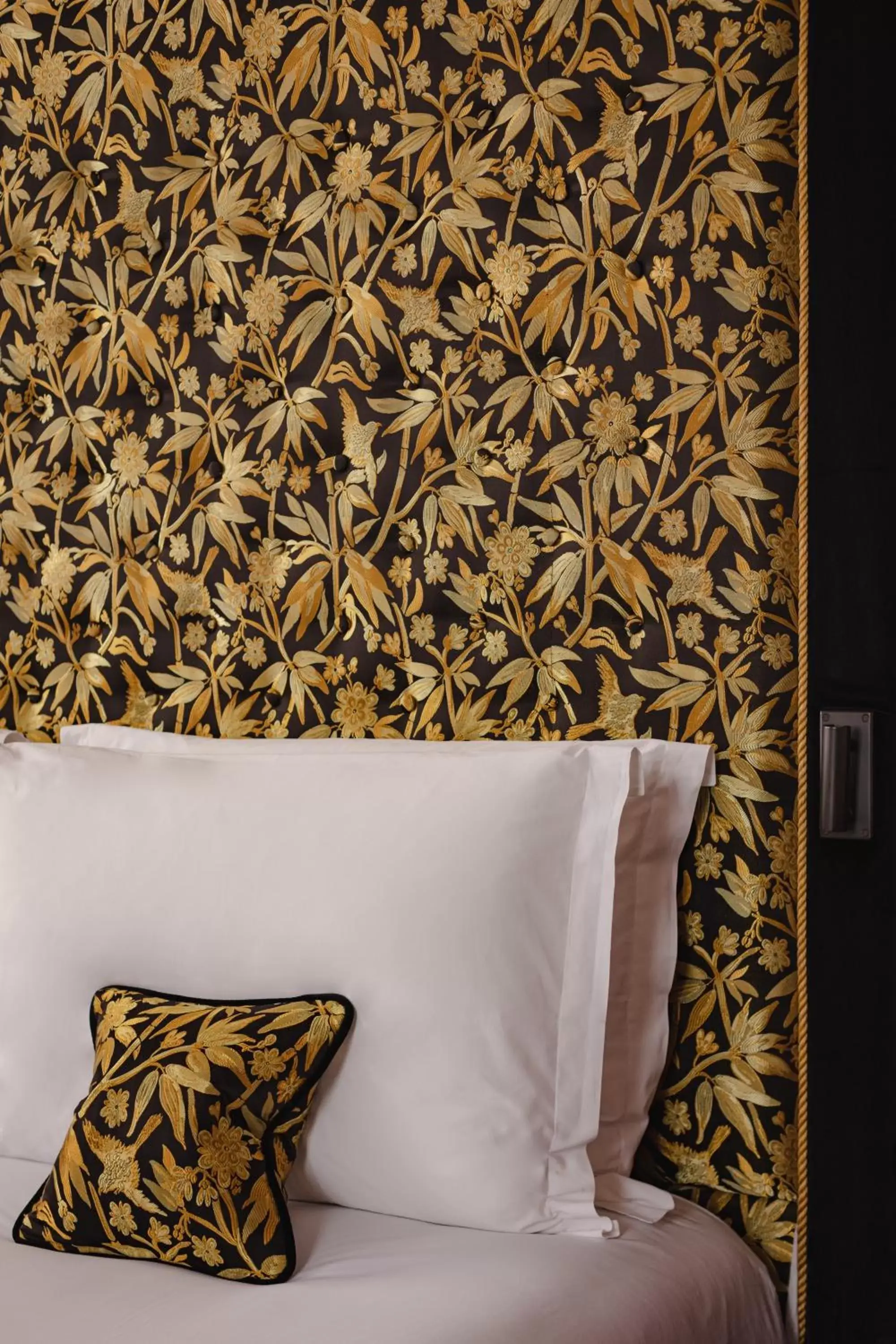 Bed in L'oscar London Bed in L'oscar London