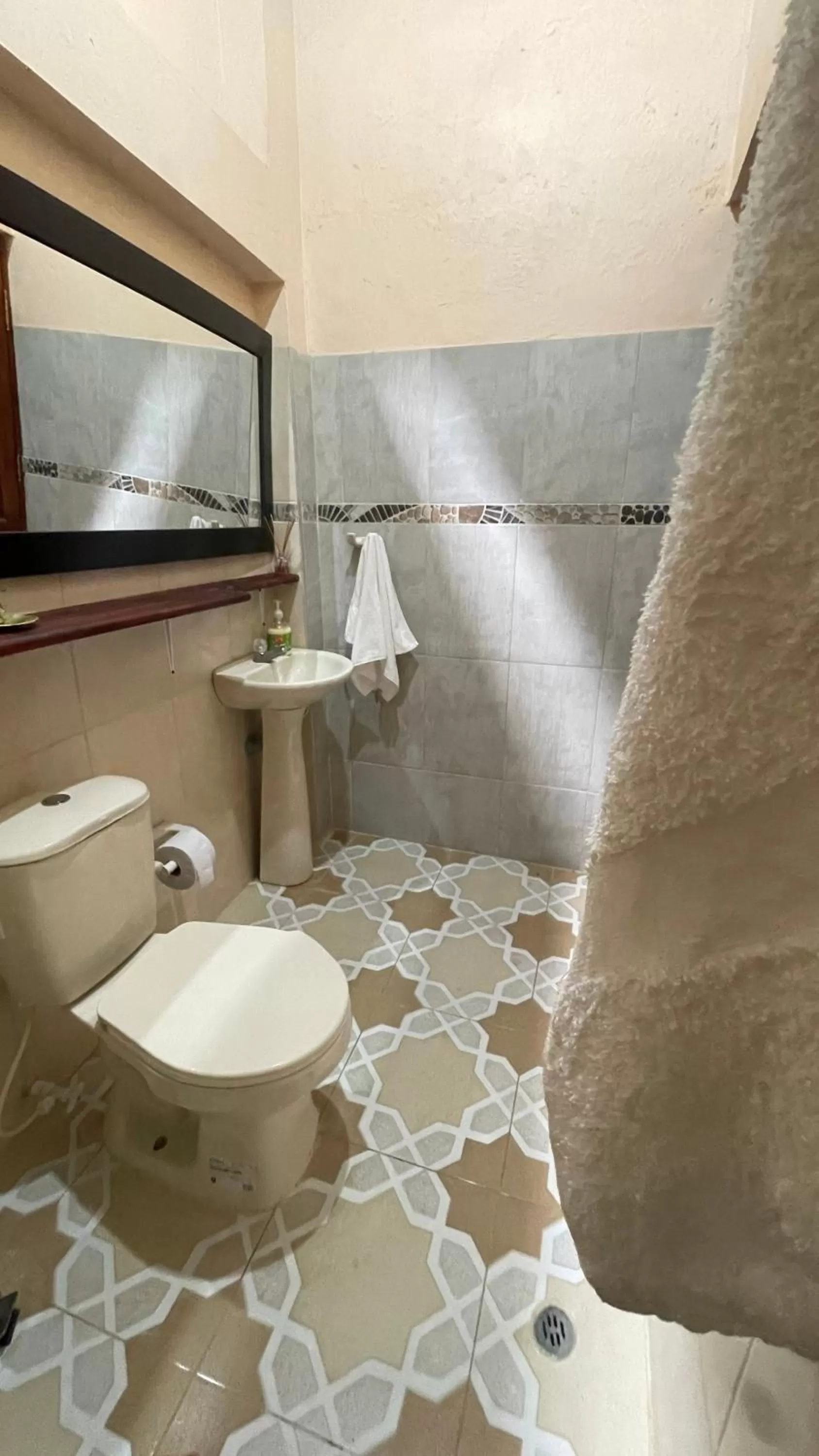 Shower in Posada Turística Rocas De Cabo Marzo