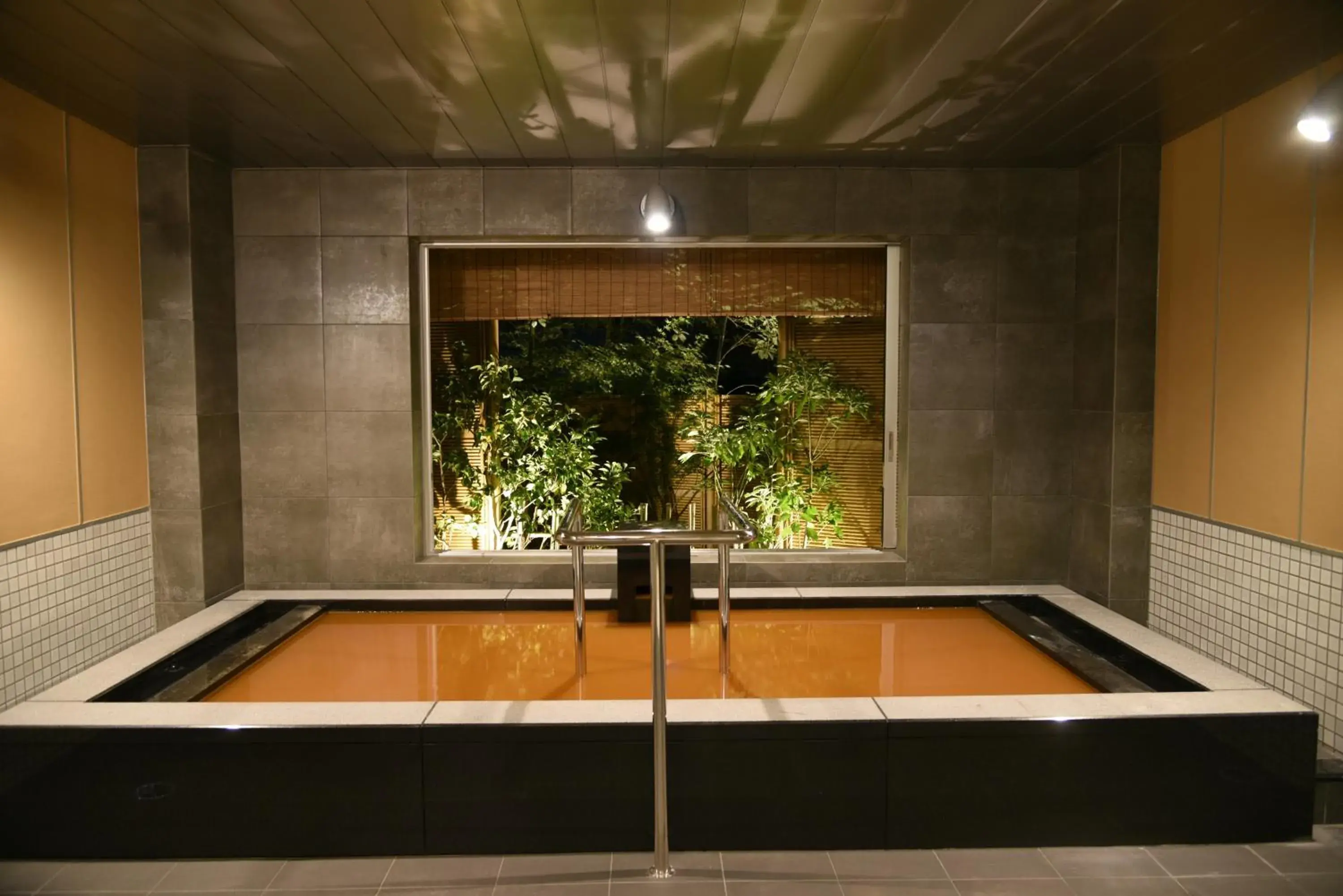 Hot Spring Bath, Swimming Pool in Arima Onsen Taketoritei Maruyama Ryokan