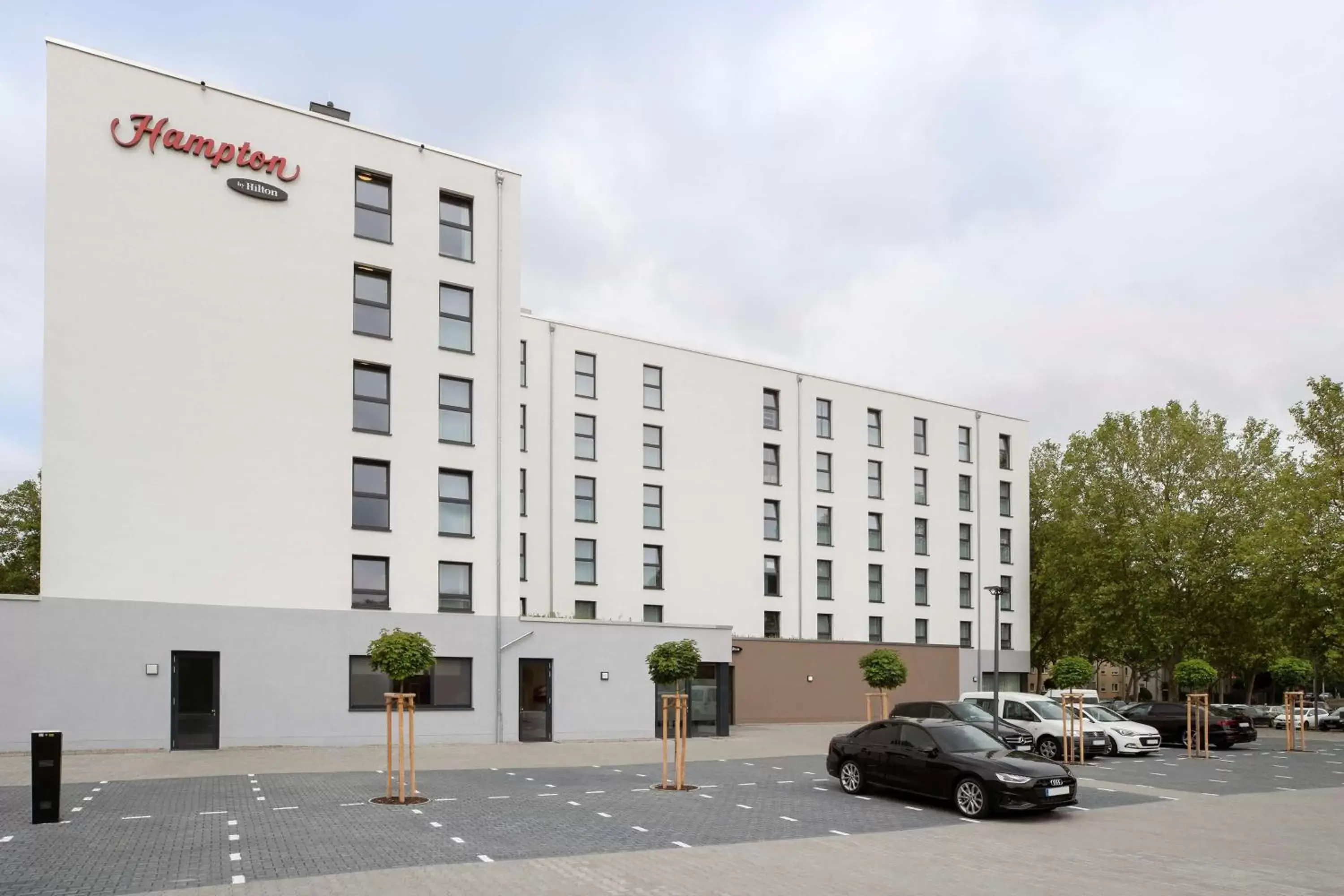 Property building in Hampton By Hilton Kaiserslautern Property building in Hampton By Hilton Kaiserslautern