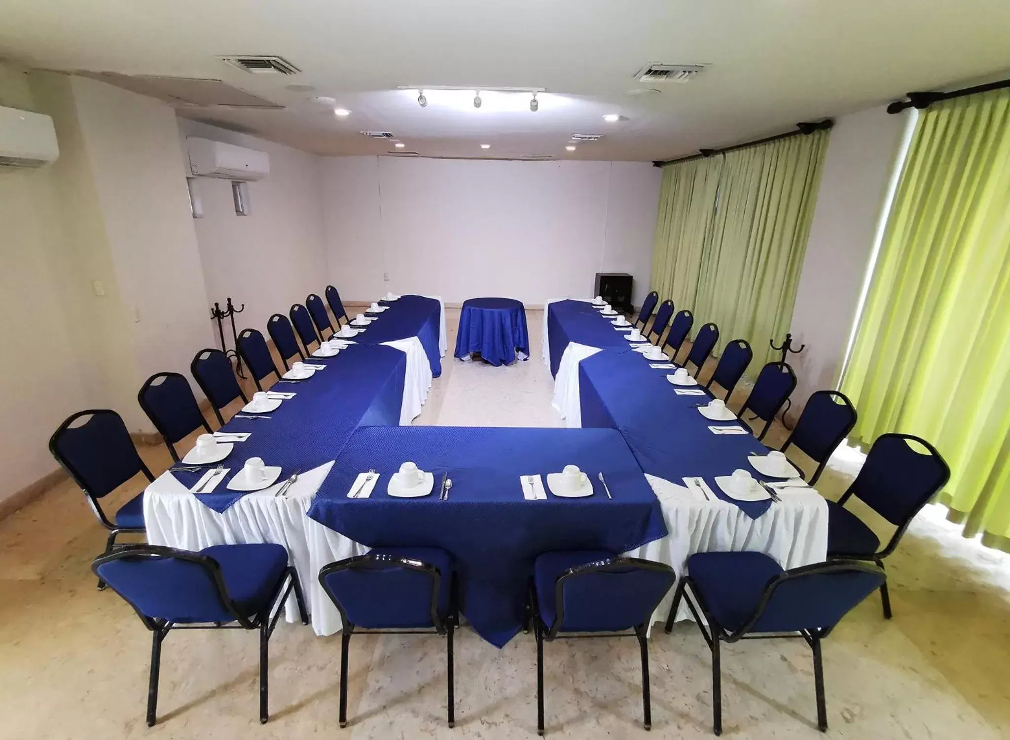 Meeting/conference room in Coral Island Beach View Hotel