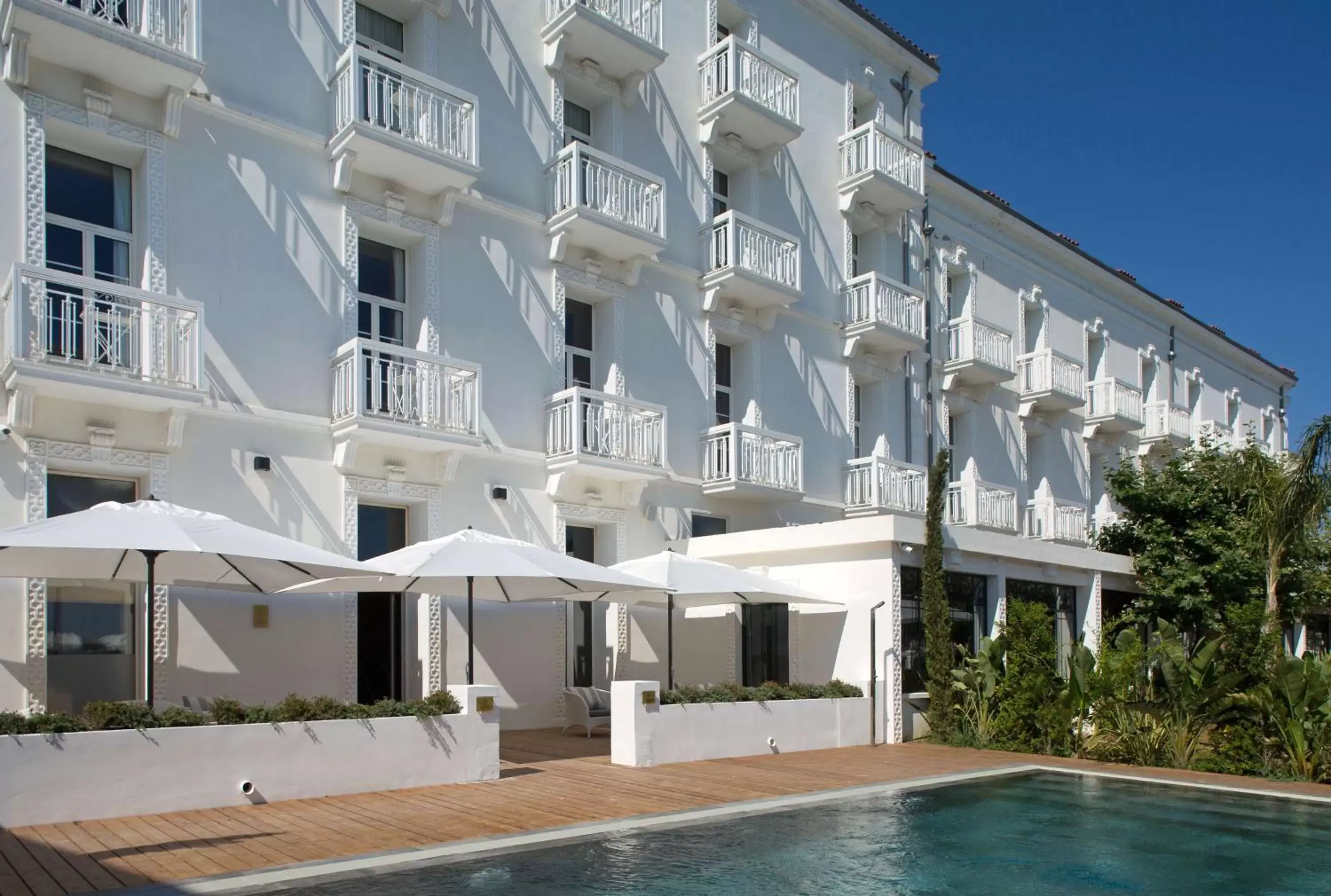 Property Building in Grand Hotel Des Sablettes Plage, Curio Collection By Hilton