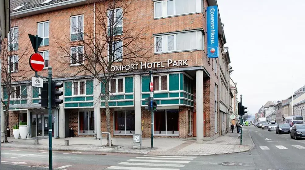 Facade/entrance, Property Building in Comfort Hotel Park