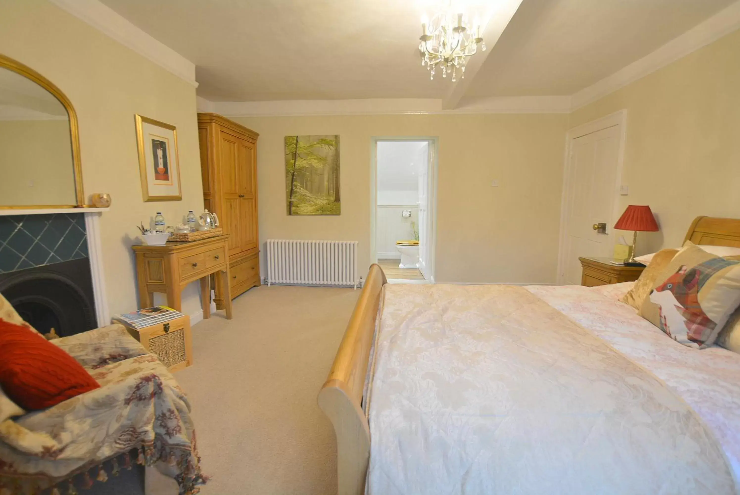 Photo of the whole room in St Leonards Farmhouse