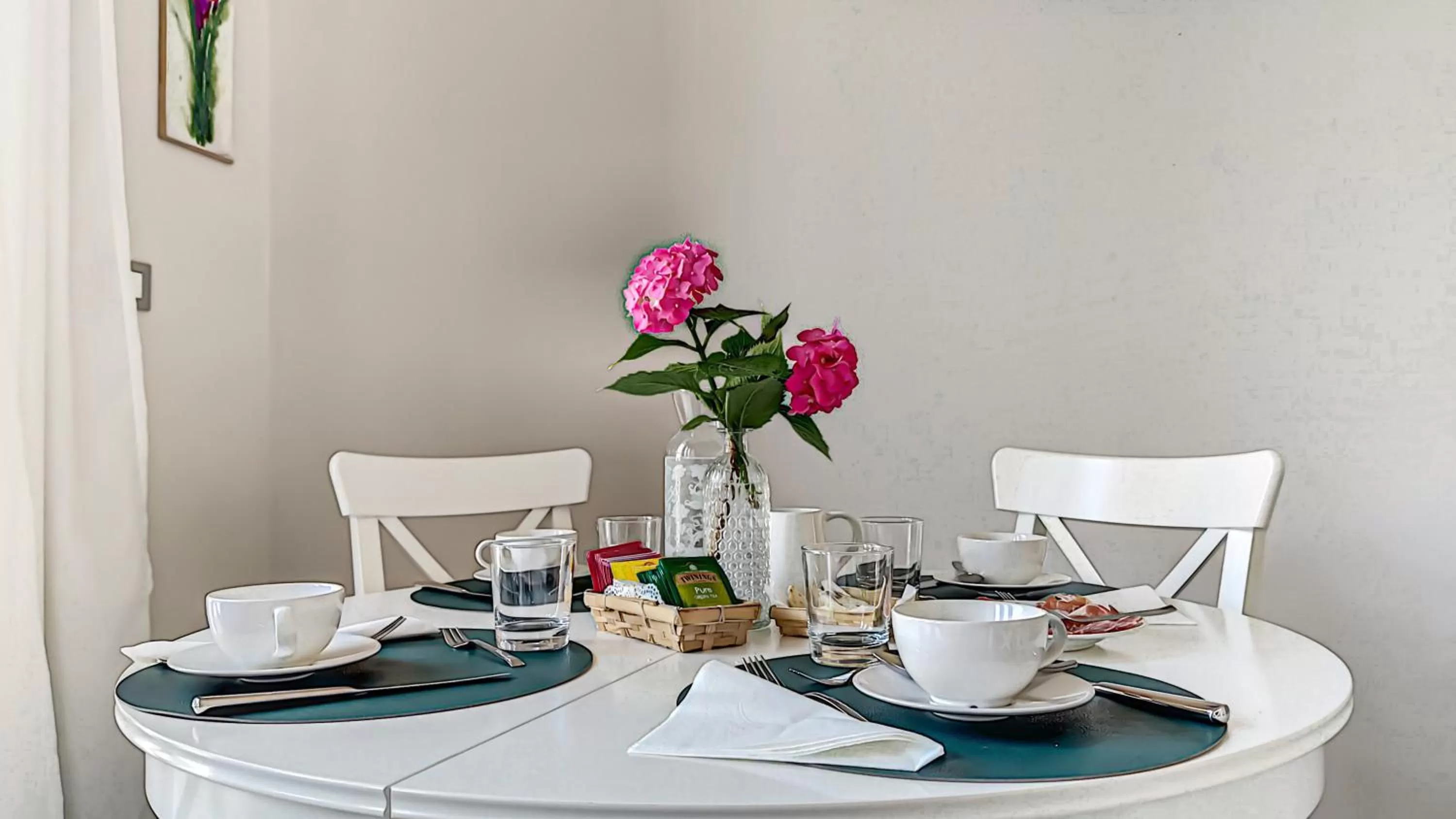 Breakfast in LA DAMA ROOM&BREAKFAST