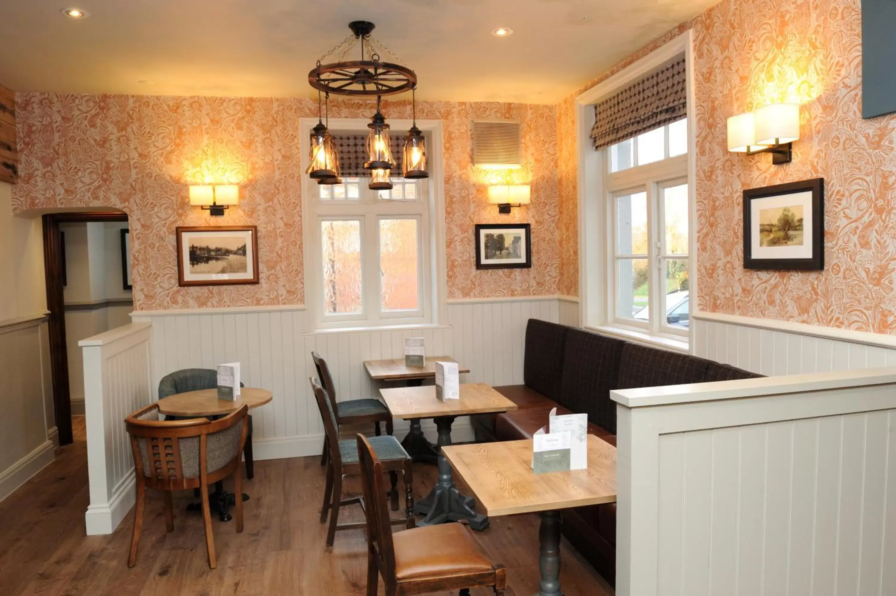 Dining area, Restaurant/Places to Eat in White Hart by Chef & Brewer Collection