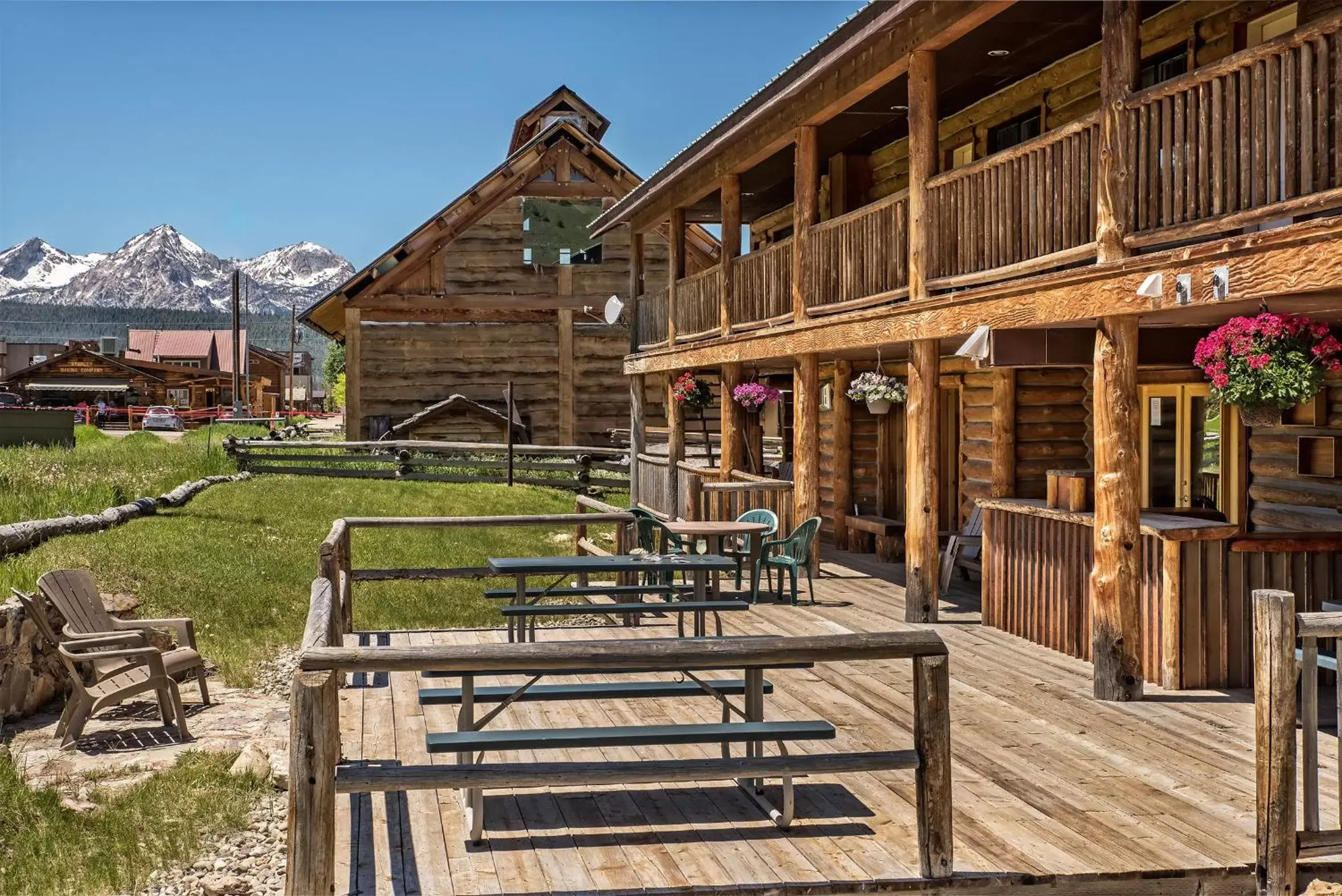 Property Building in Stanley High Country Inn