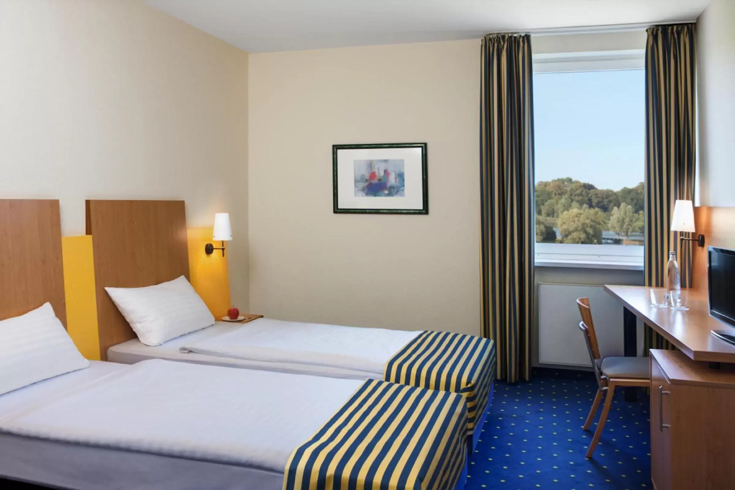 Business Twin Room in IntercityHotel Stralsund Business Twin Room in IntercityHotel Stralsund