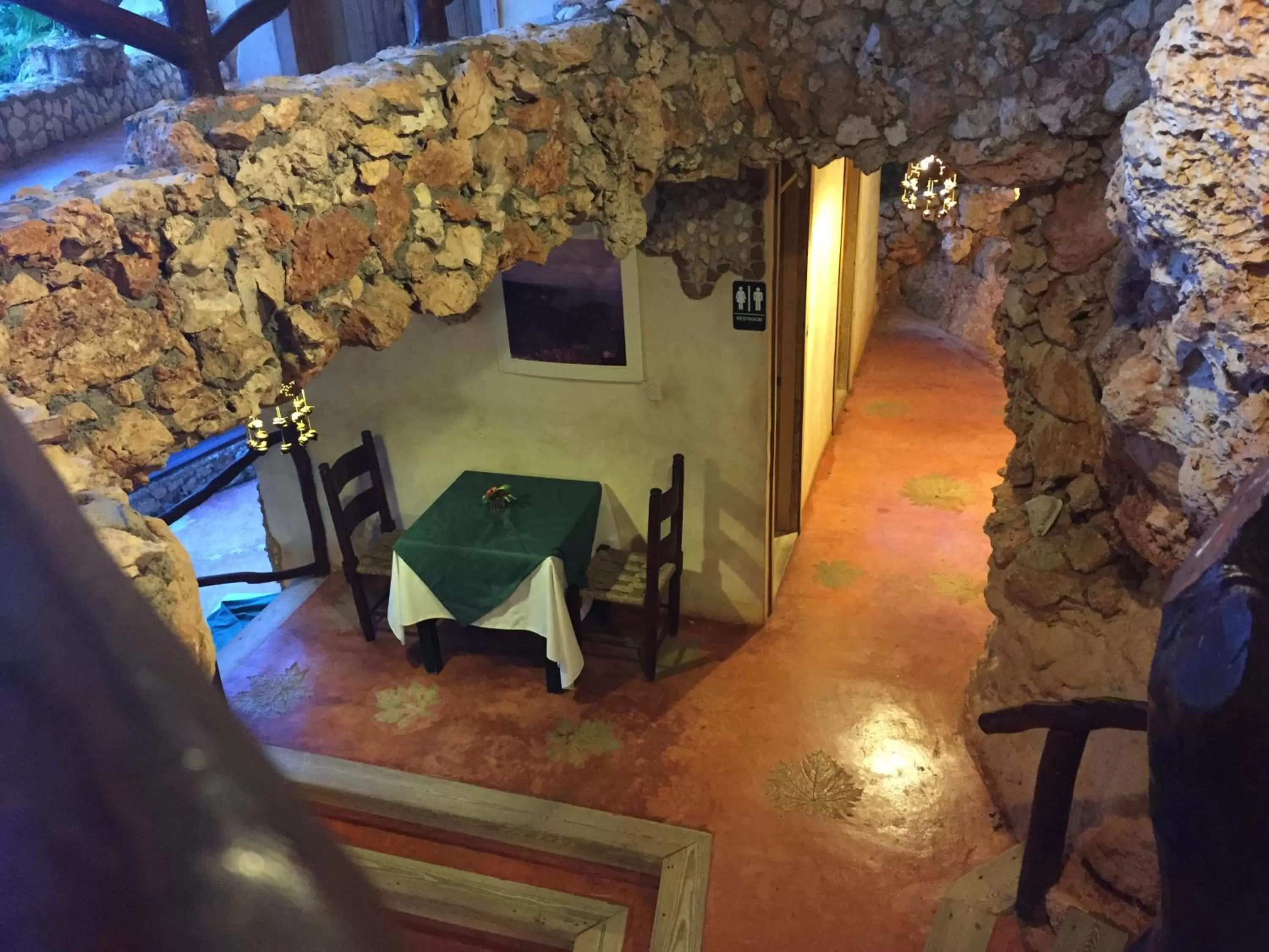 Nearby landmark in Altos de Caño Hondo