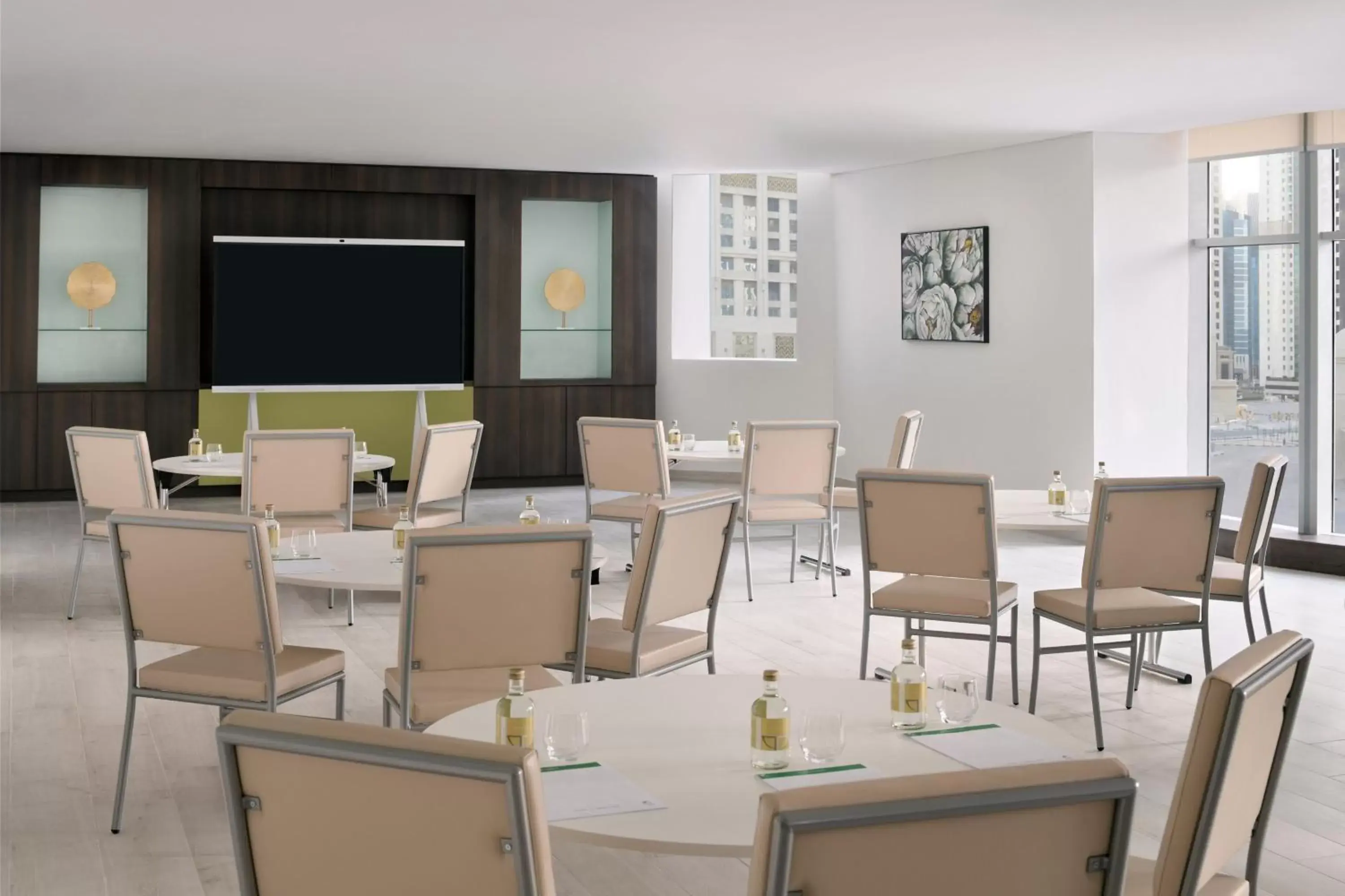 Meeting/conference room, Restaurant/Places to Eat in Element West Bay Doha