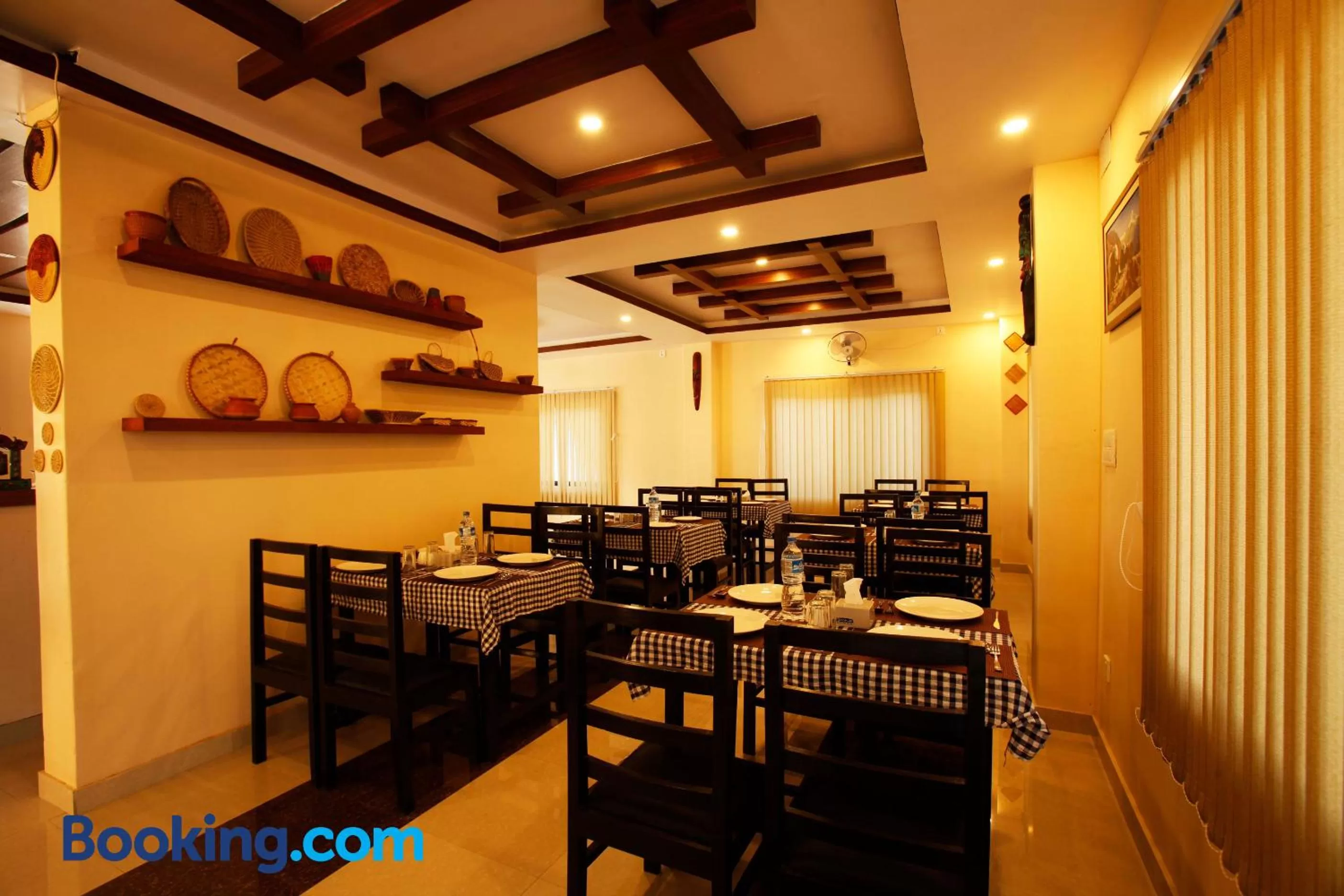 Restaurant/places to eat in Hotel Sublime