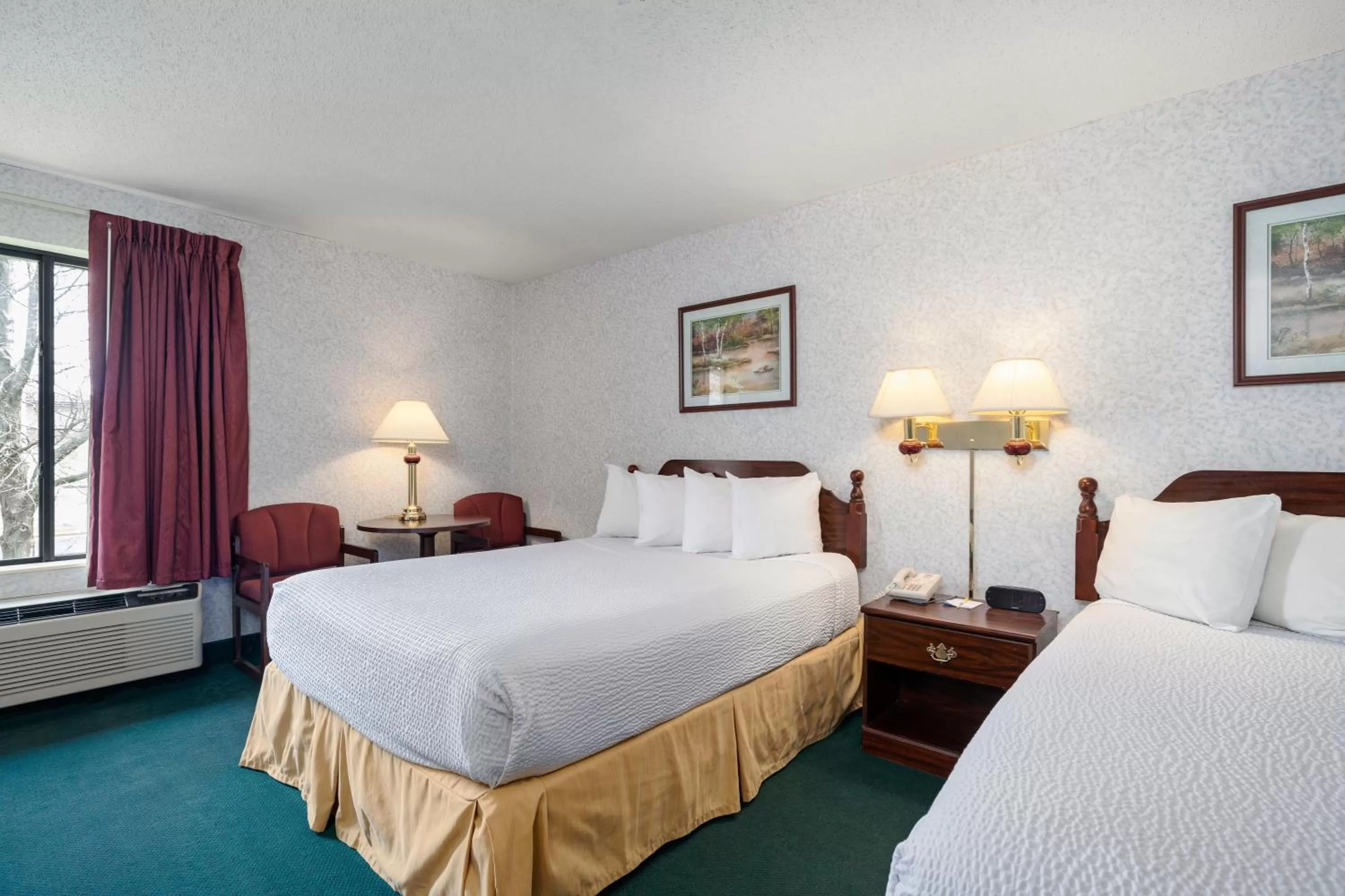 Bed in Days Inn by Wyndham Battlefield Rd/Hwy 65