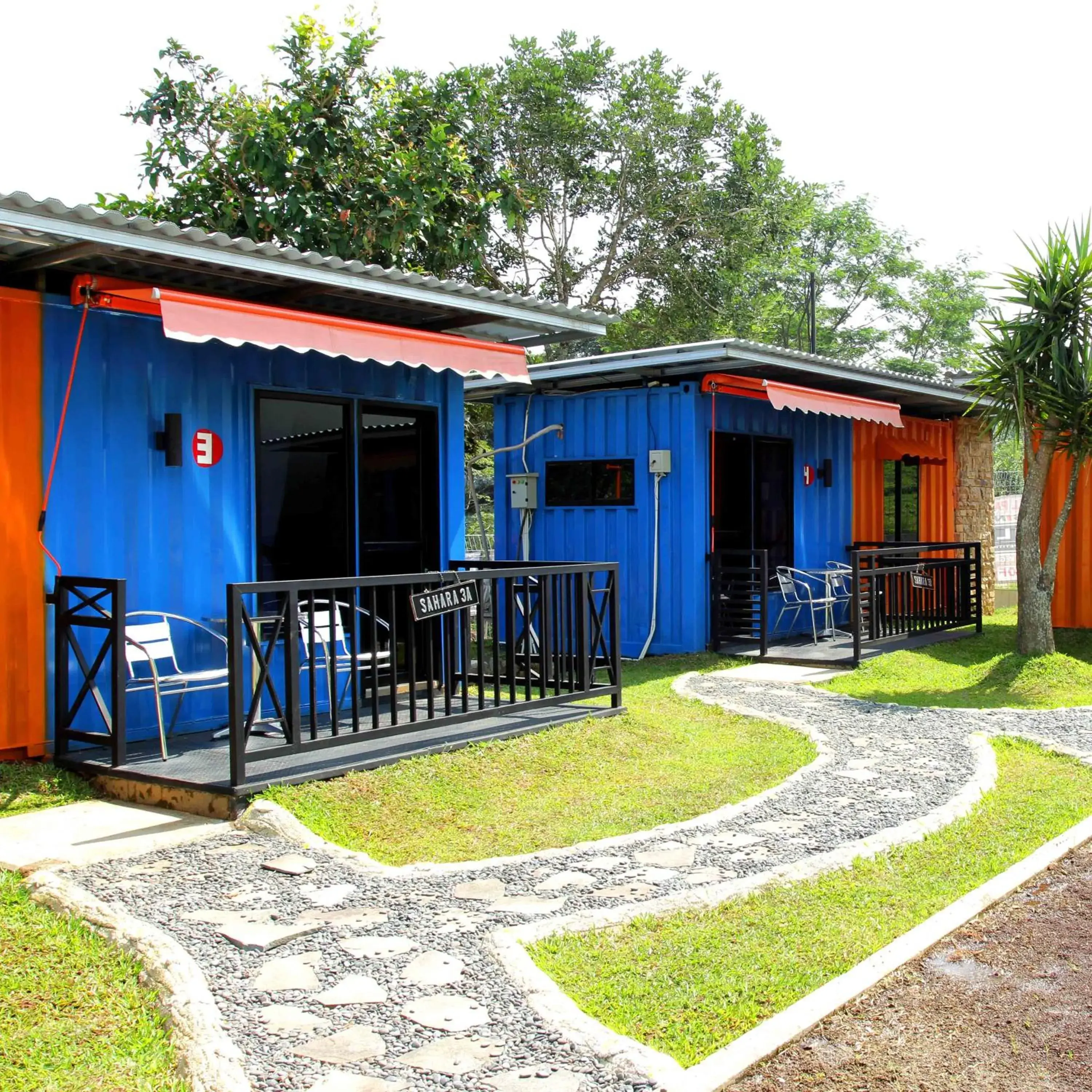 Facade/entrance in JSI Resort Facade/entrance in JSI Resort