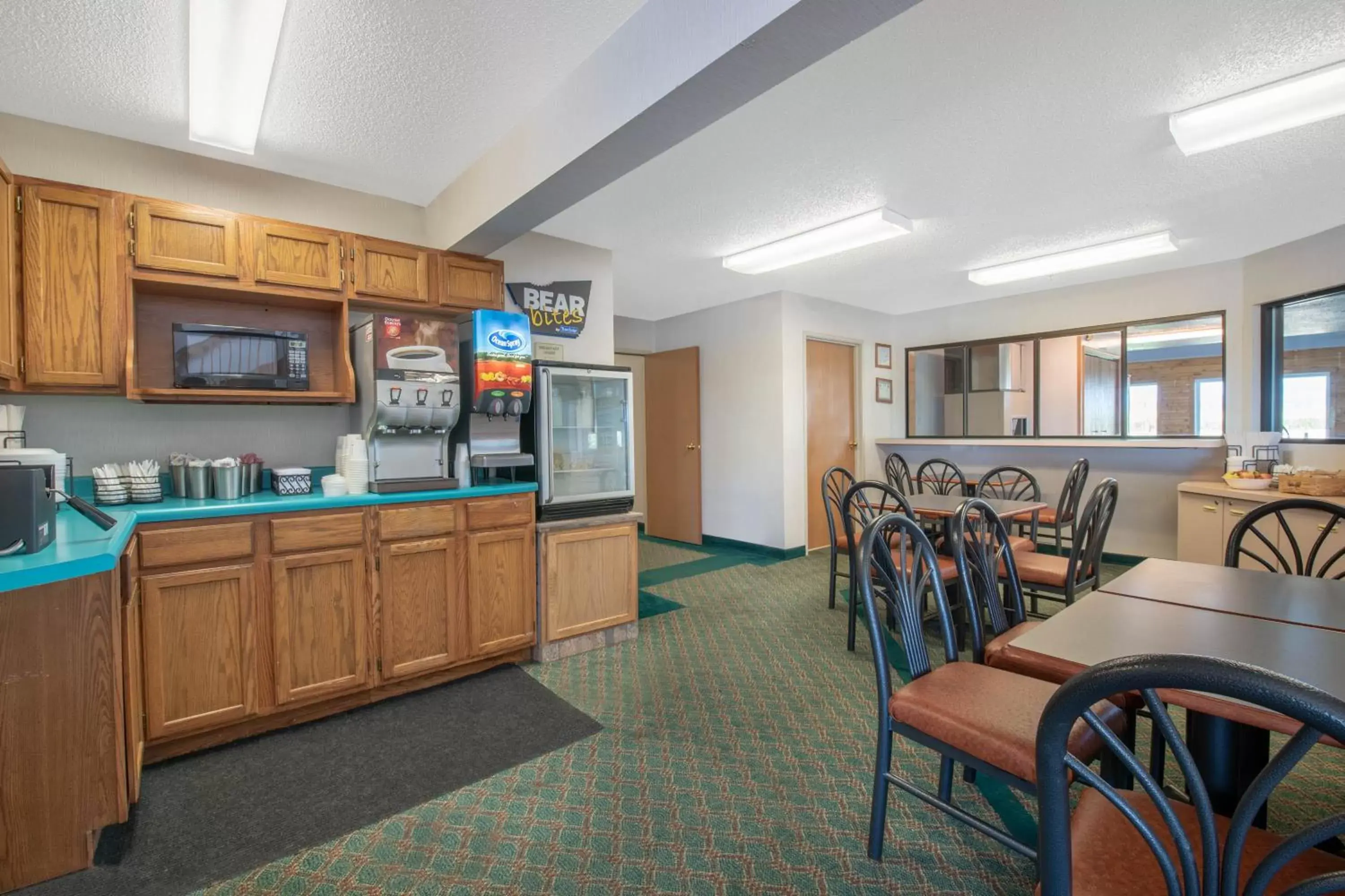 Food and drinks, Restaurant/Places to Eat in Travelodge by Wyndham Spearfish