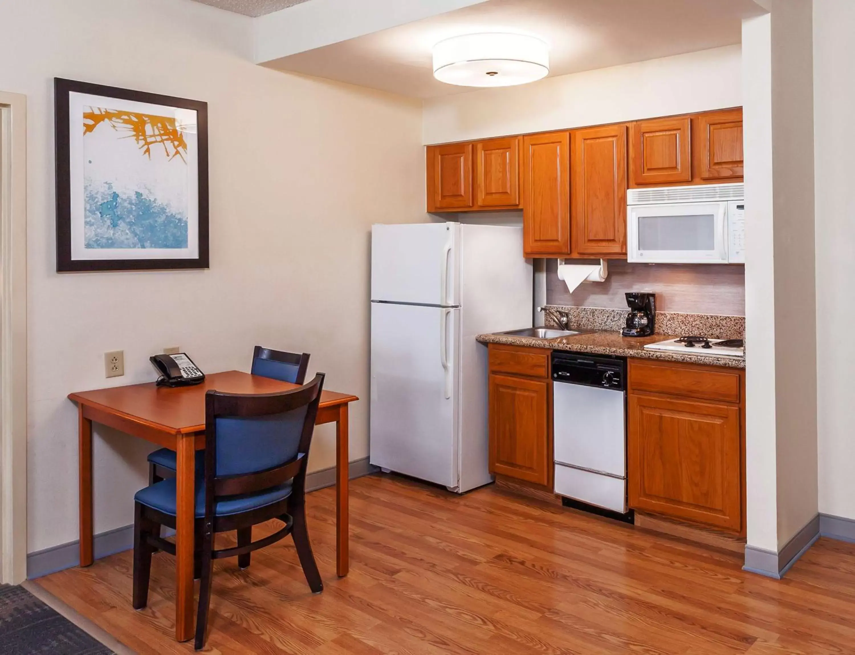 Kitchen or kitchenette, Kitchen/Kitchenette in Homewood Suites by Hilton Brownsville