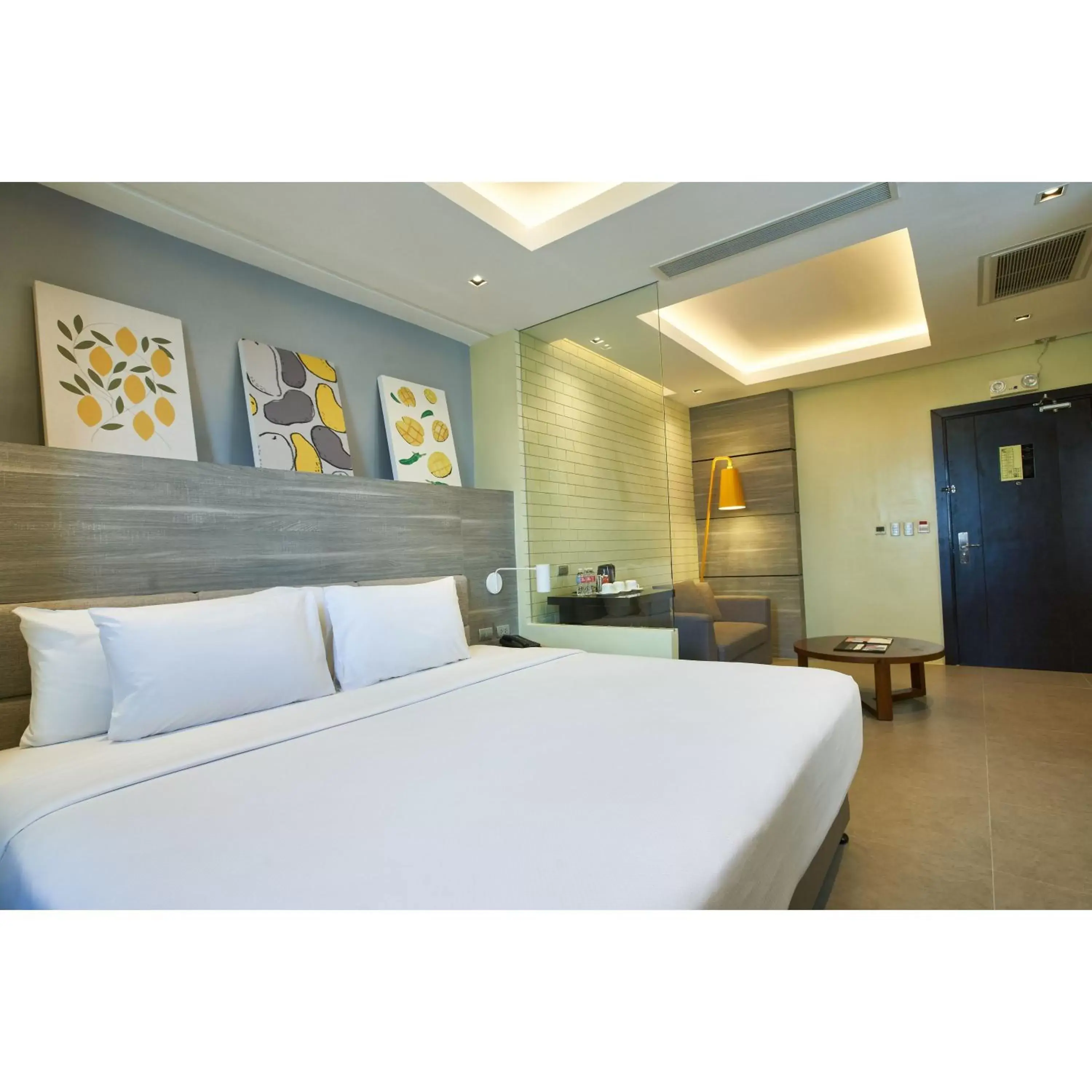 Bed in Summit Galleria Cebu - Multiple Use Hotel