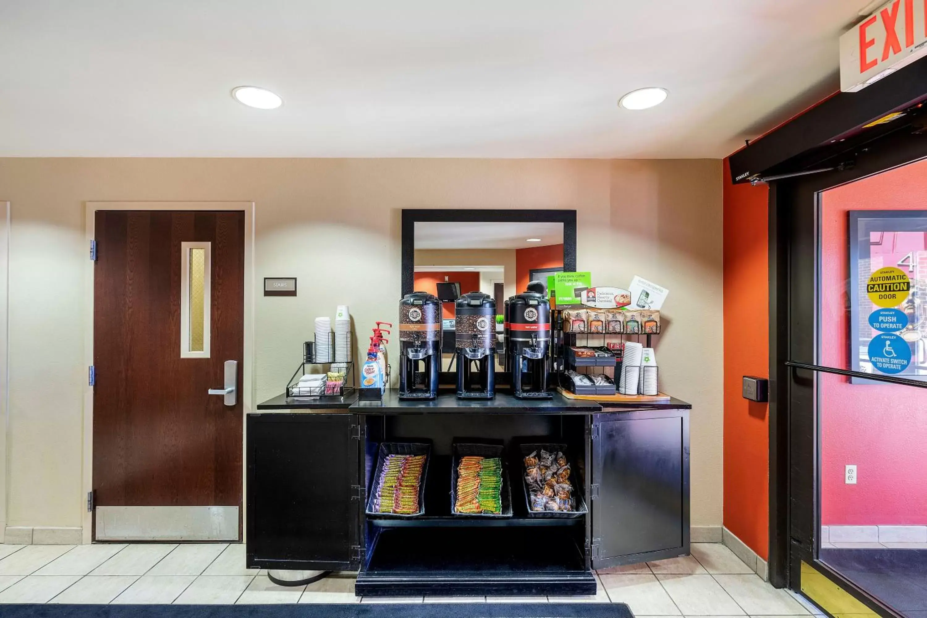 Food and drinks in Extended Stay America Suites - Washington, DC - Springfield