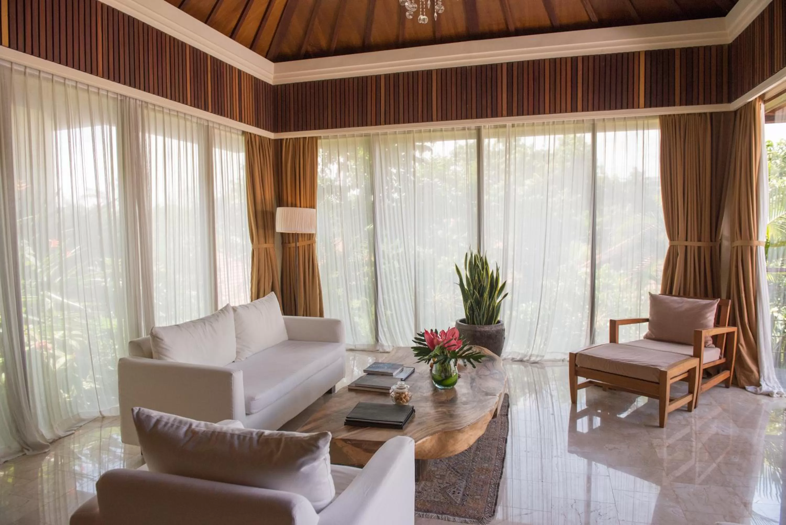 Living room in Komaneka at Rasa Sayang Ubud