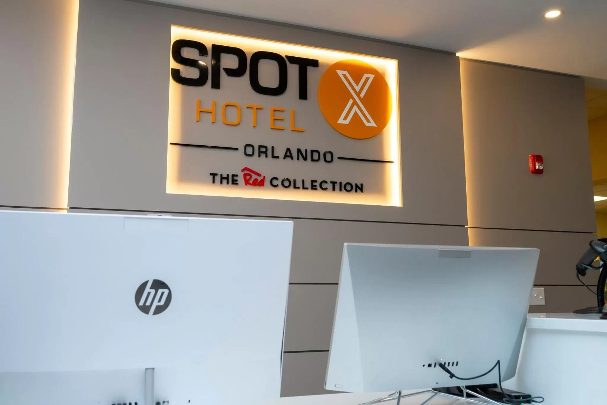 Lobby or reception in SPOT X Hotel Orlando Intl Dr by The Red Collection